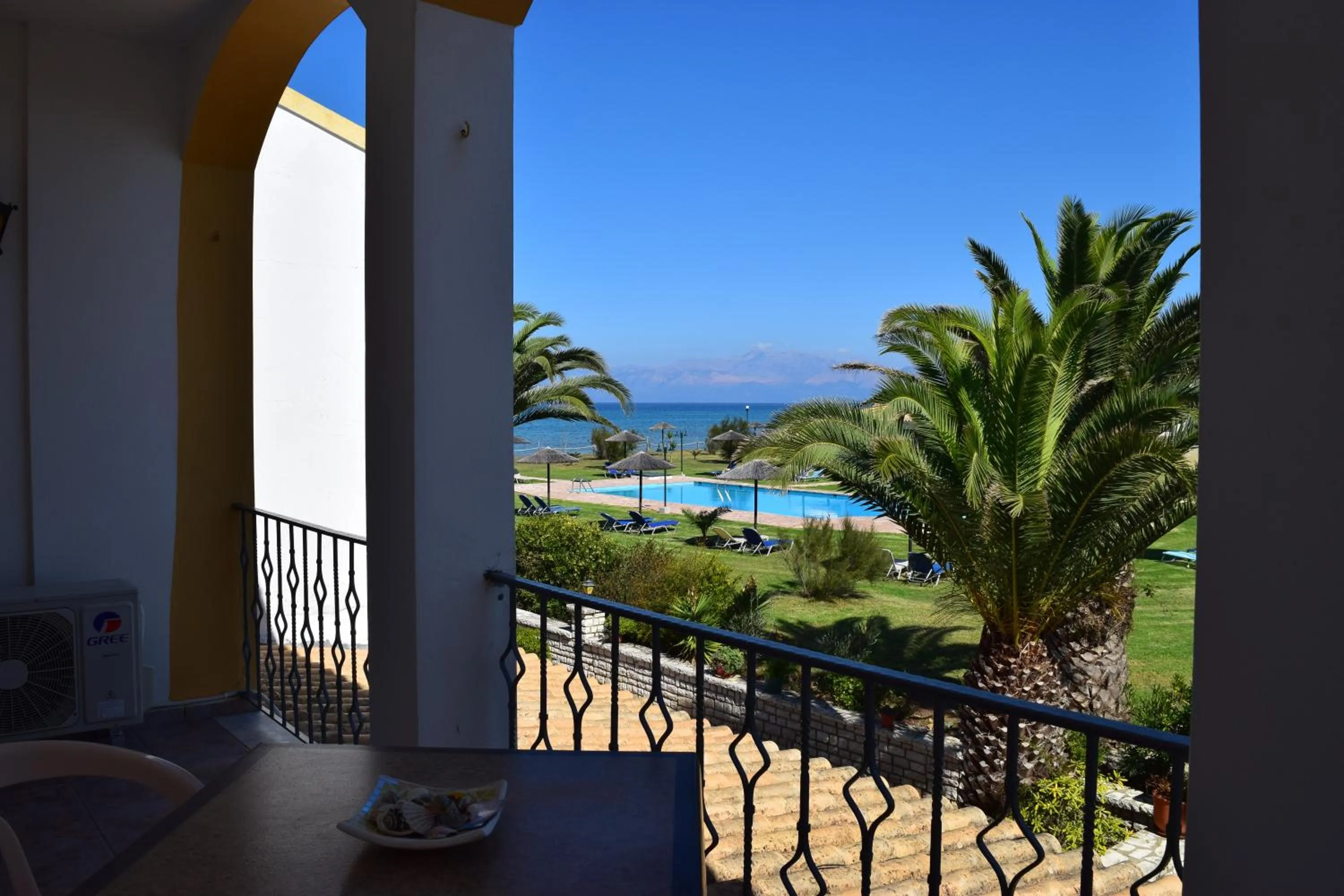 Balcony/Terrace in S&C Kosmos Beach Resort