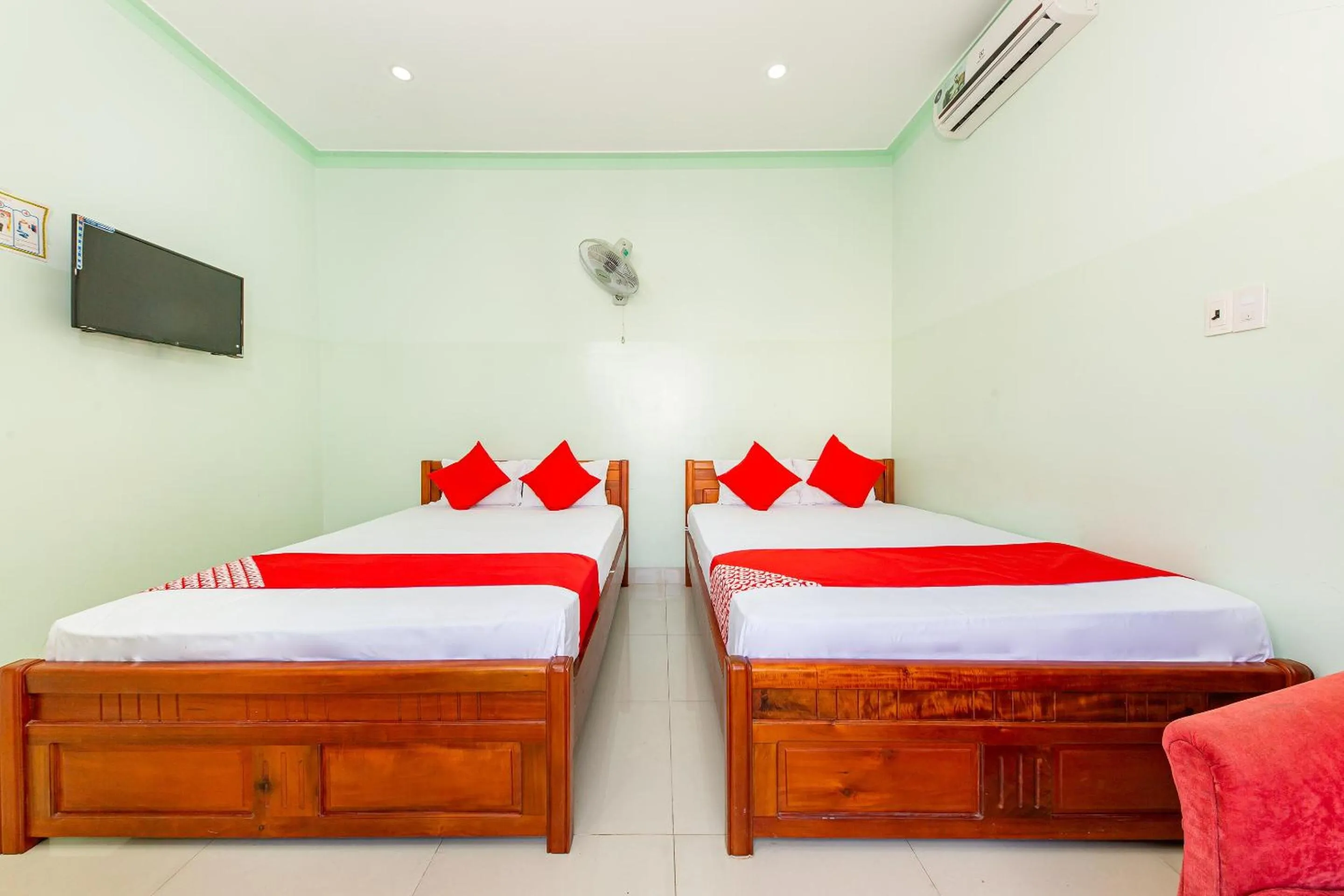 Bedroom in OYO 898 Phuong Thao Hotel