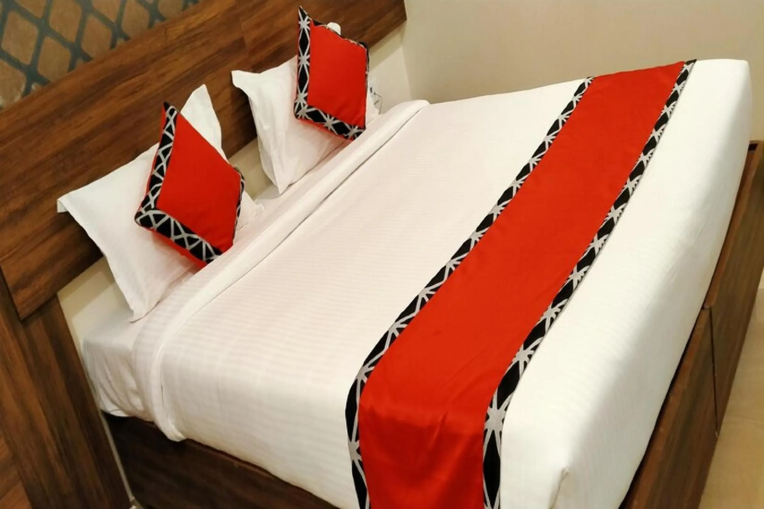 Bedroom, Bed in EMPIRE INN HOTEL