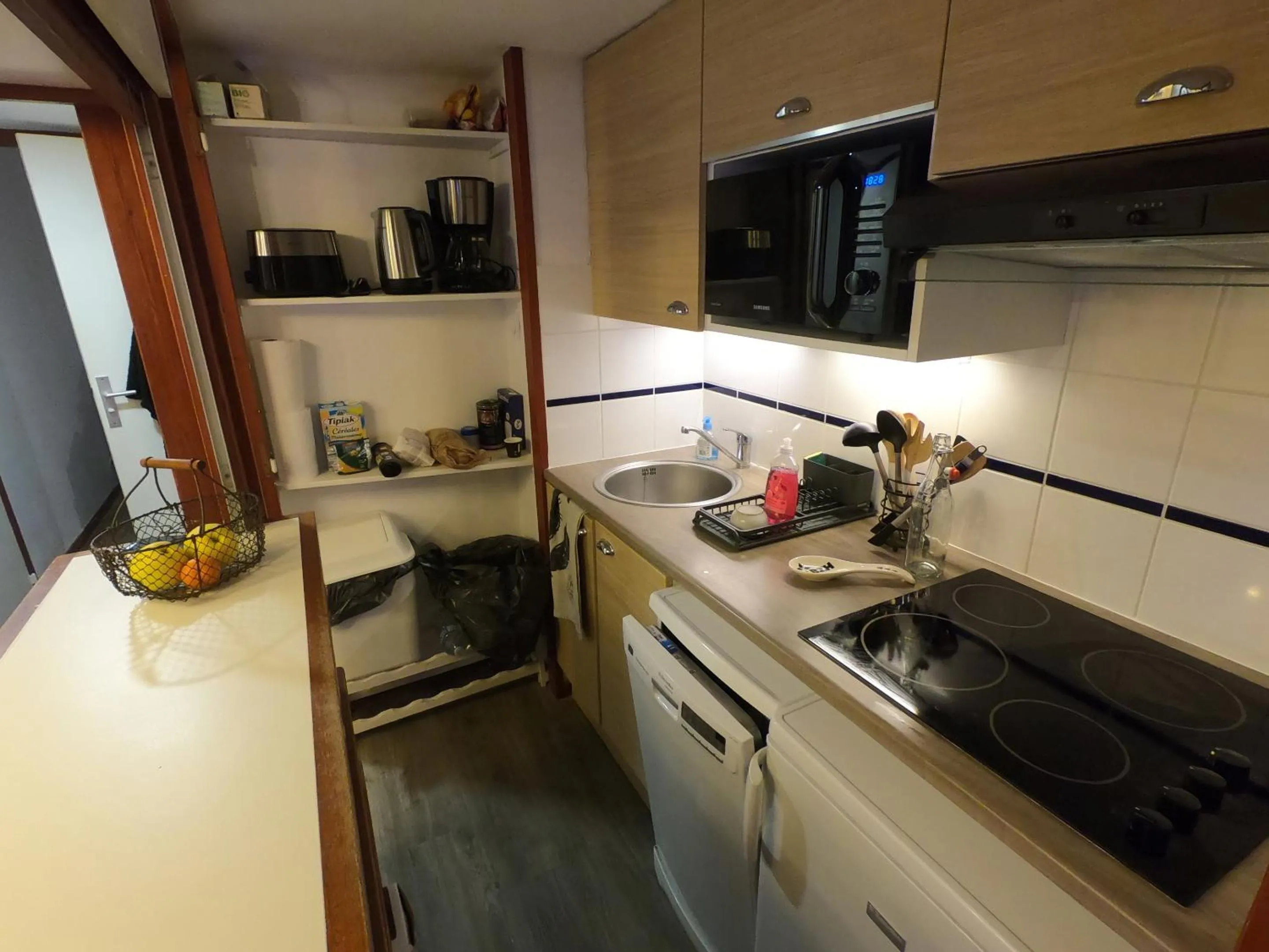 Kitchen or kitchenette in Ti Kabanouz