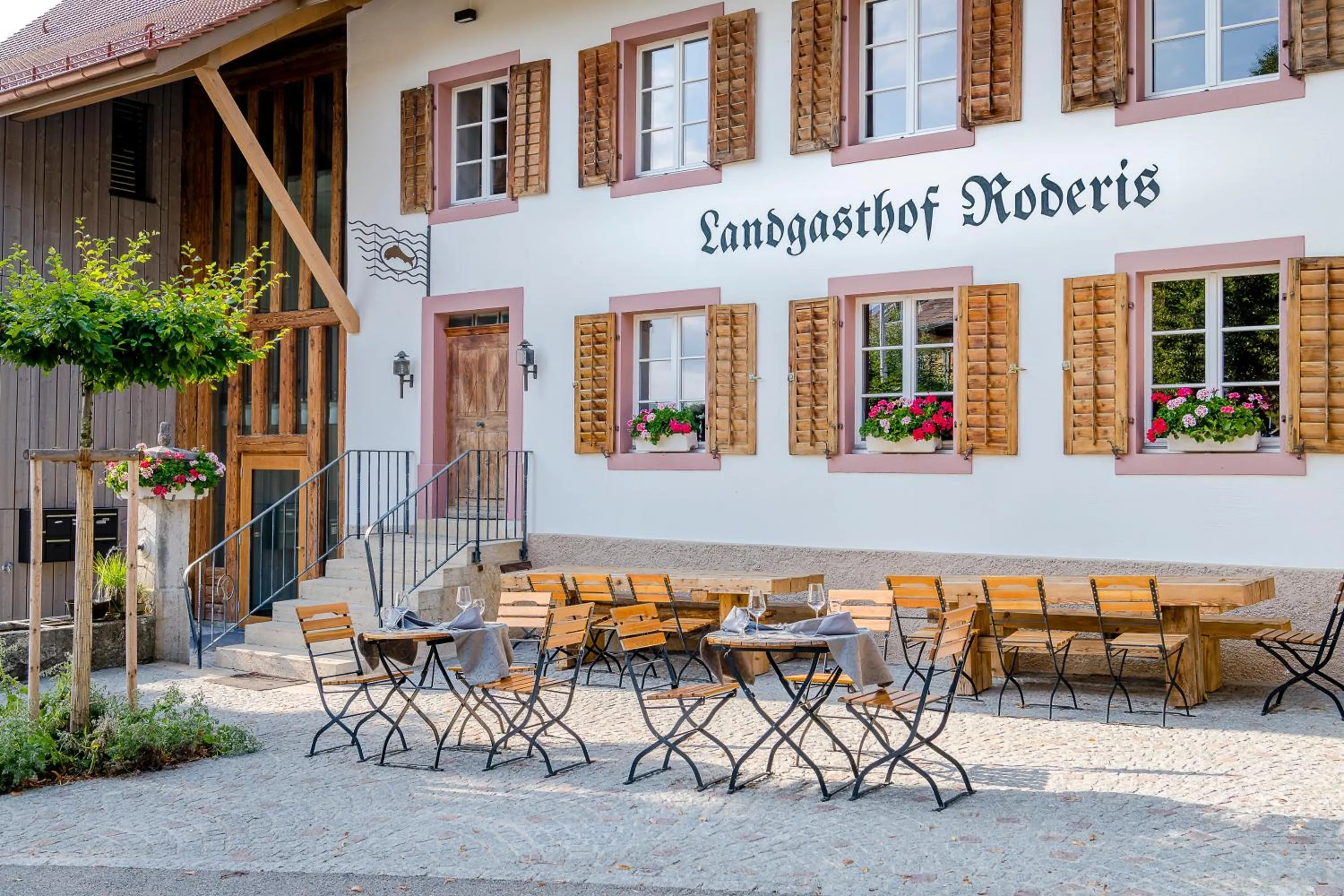 Facade/entrance in Landgasthof Roderis