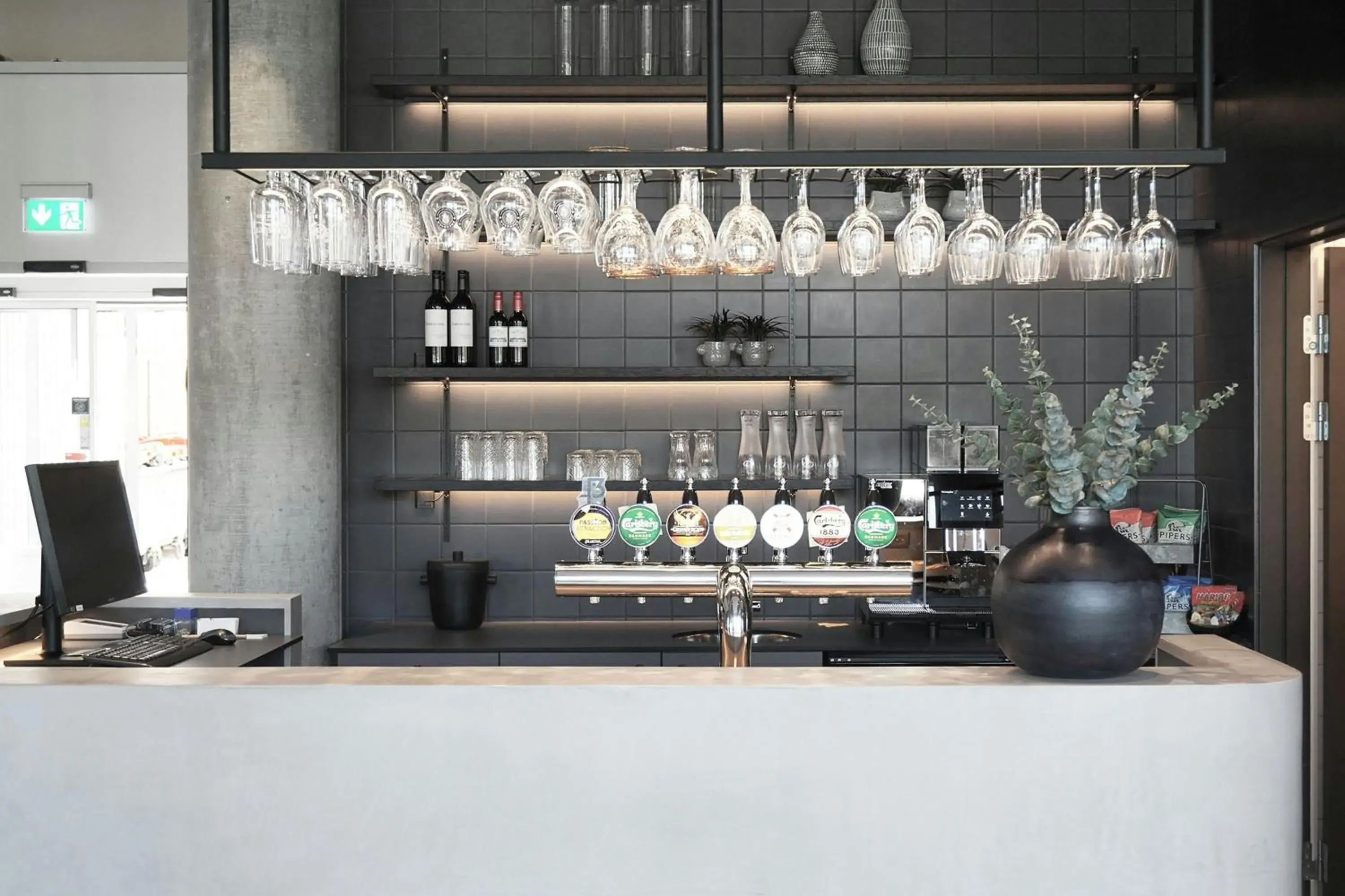 Lounge or bar in Four Points Flex by Sheraton Copenhagen Arena Lounge or bar in Four Points Flex by Sheraton Copenhagen Arena