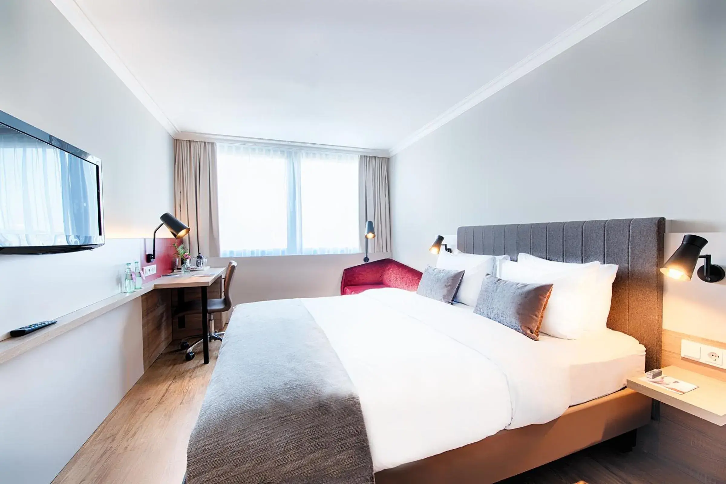 Standard Room in Crowne Plaza Frankfurt Congress Hotel by IHG Standard Room in Crowne Plaza Frankfurt Congress Hotel by IHG