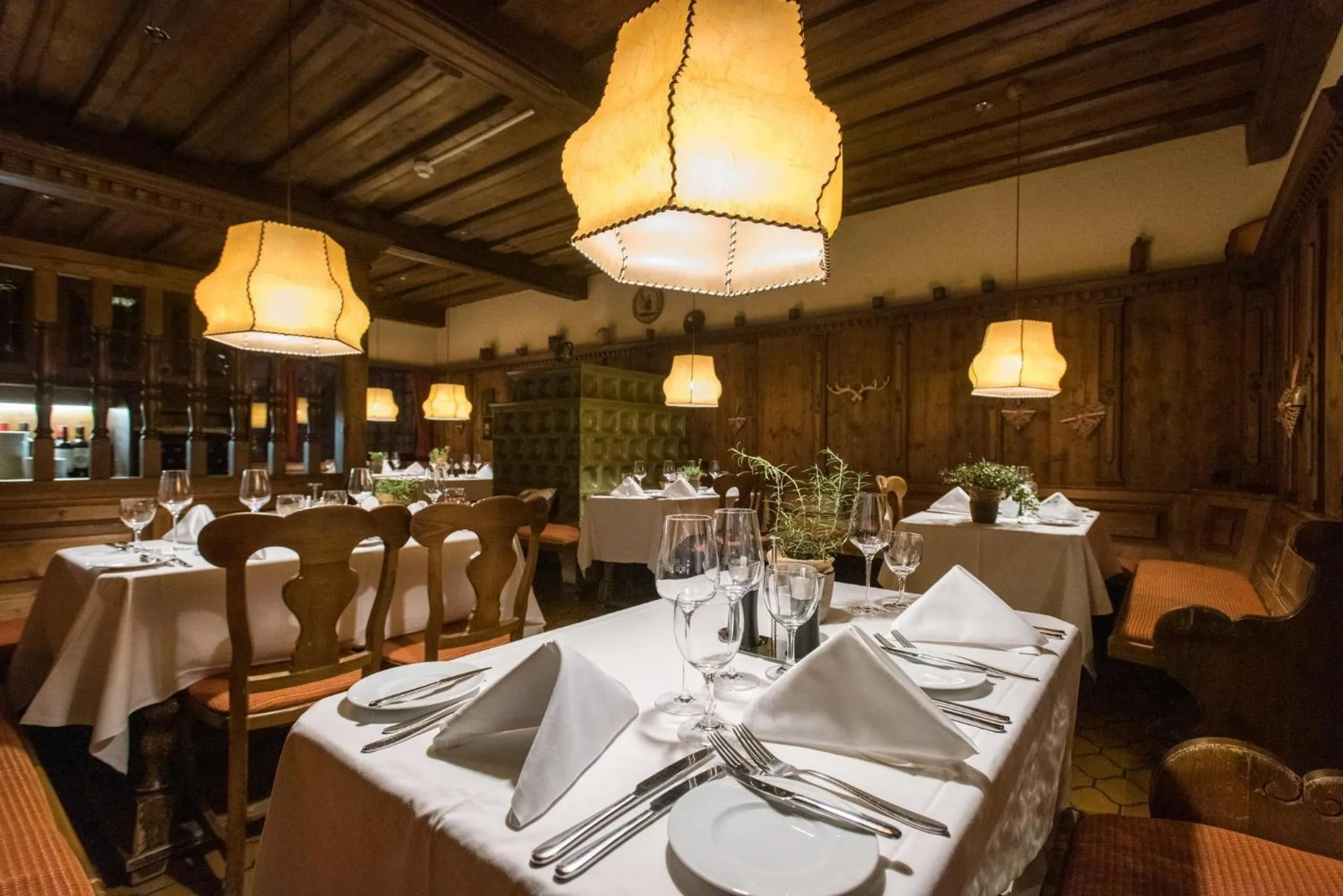 Restaurant/places to eat in Crowne Plaza Frankfurt Congress Hotel by IHG