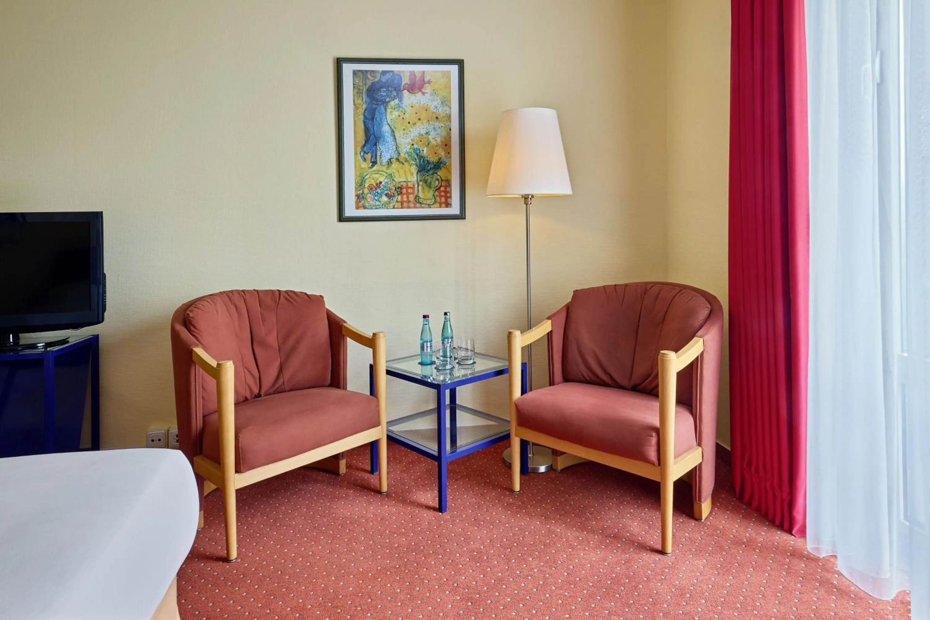 Photo of the whole room in Sheraton Offenbach Hotel