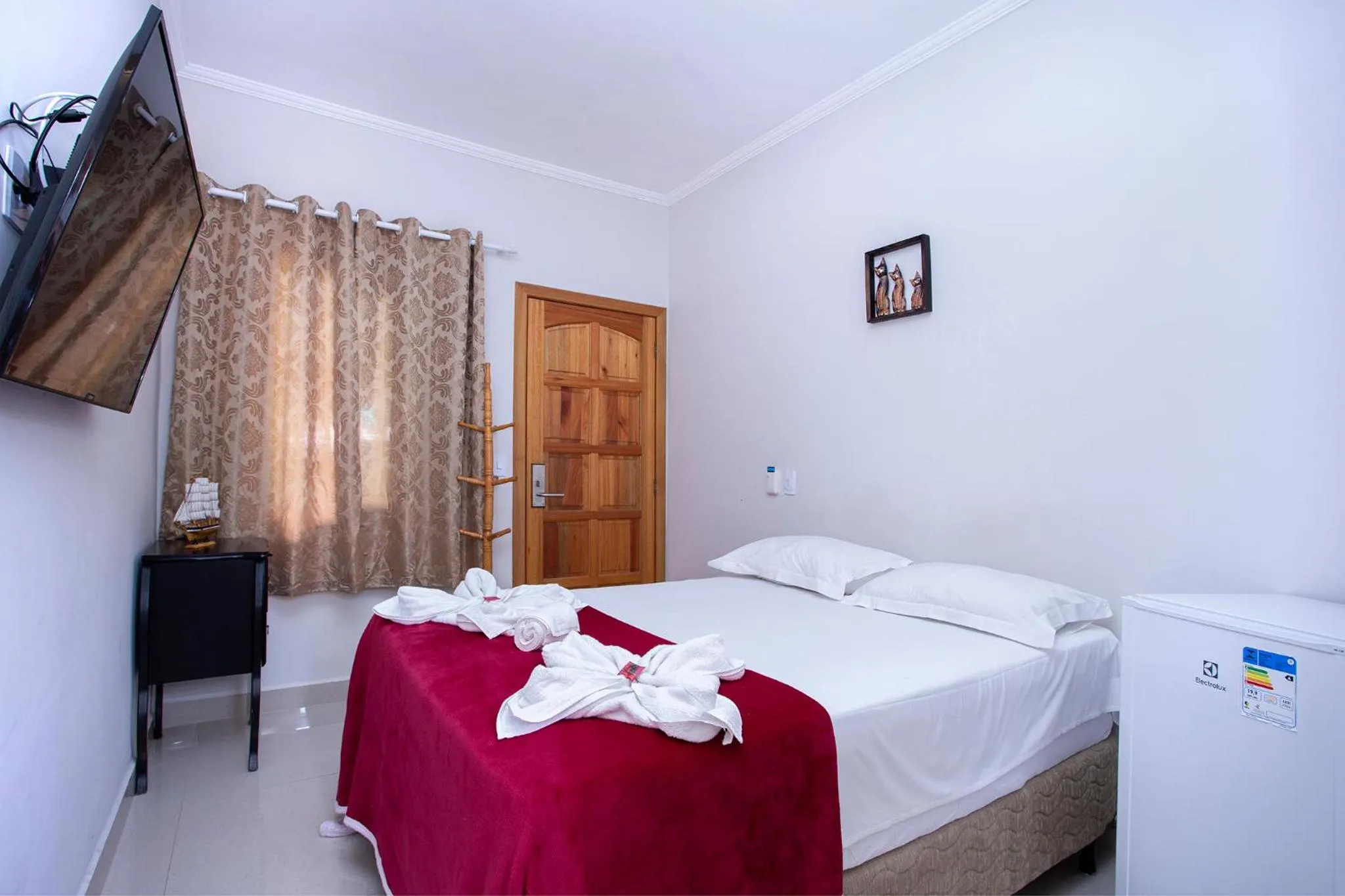 Bedroom, Bed in Pousada Guarubela Veloso