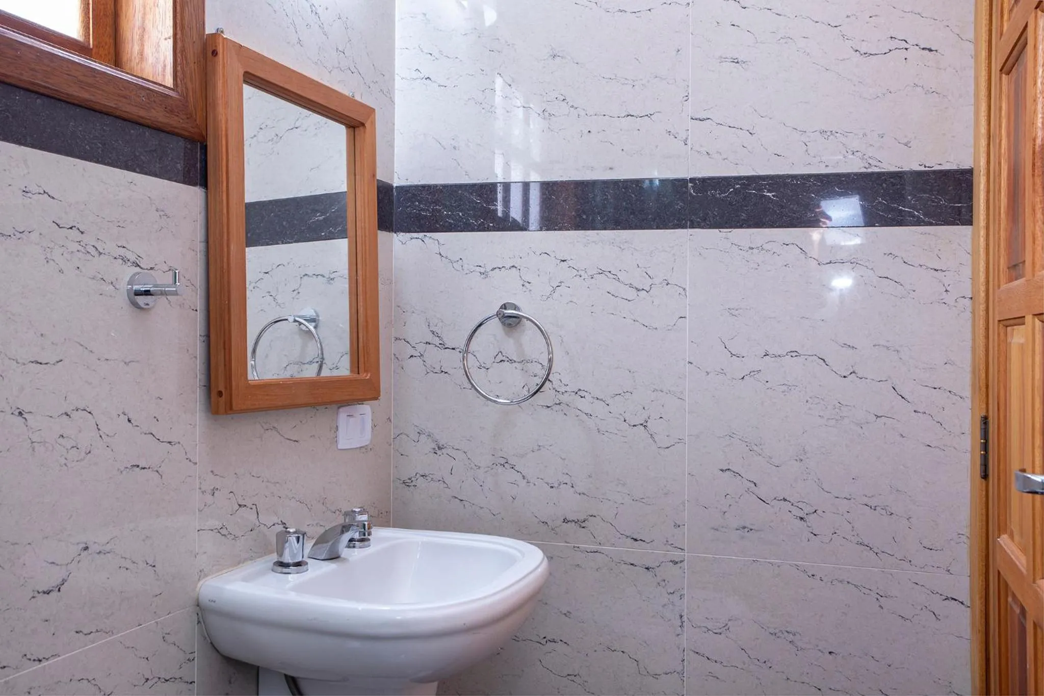 Bathroom in Pousada Guarubela Veloso