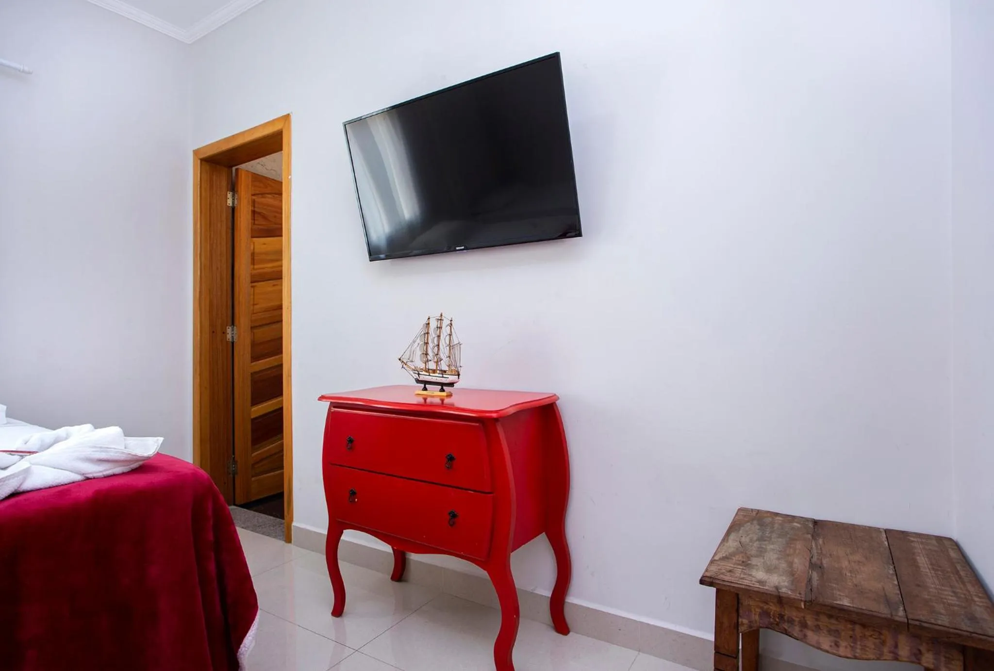 TV and multimedia, Bed in Pousada Guarubela Veloso