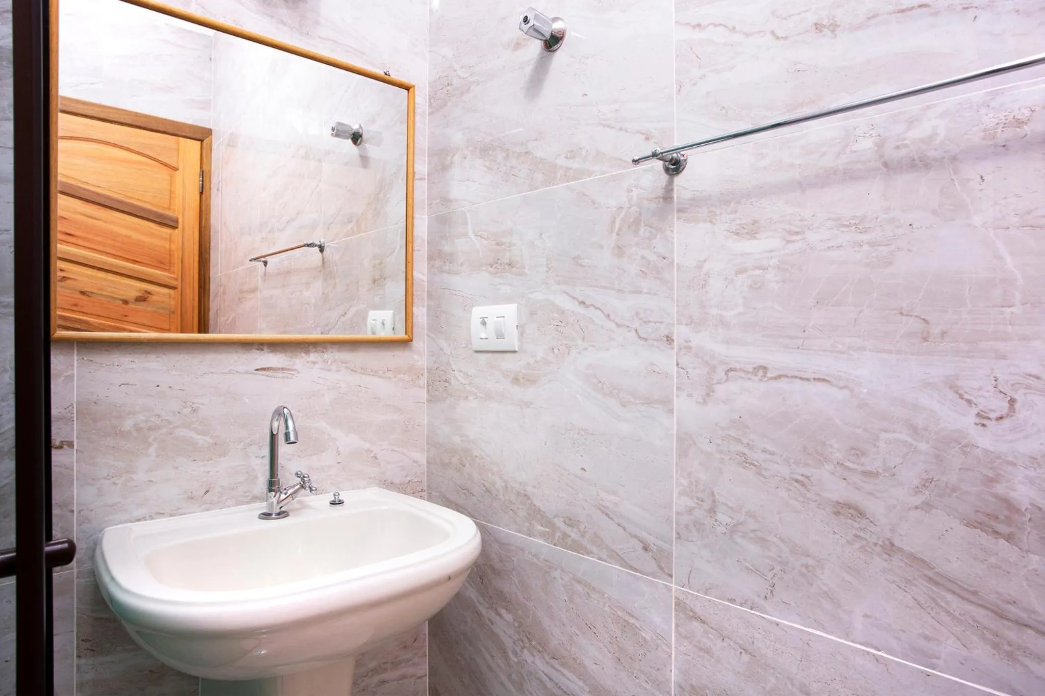 Bathroom in Pousada Guarubela Veloso