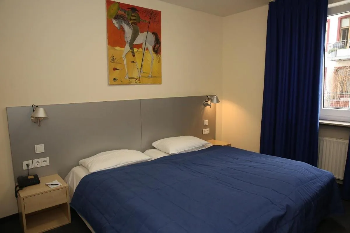 Bed in Hotel Münchner Hof