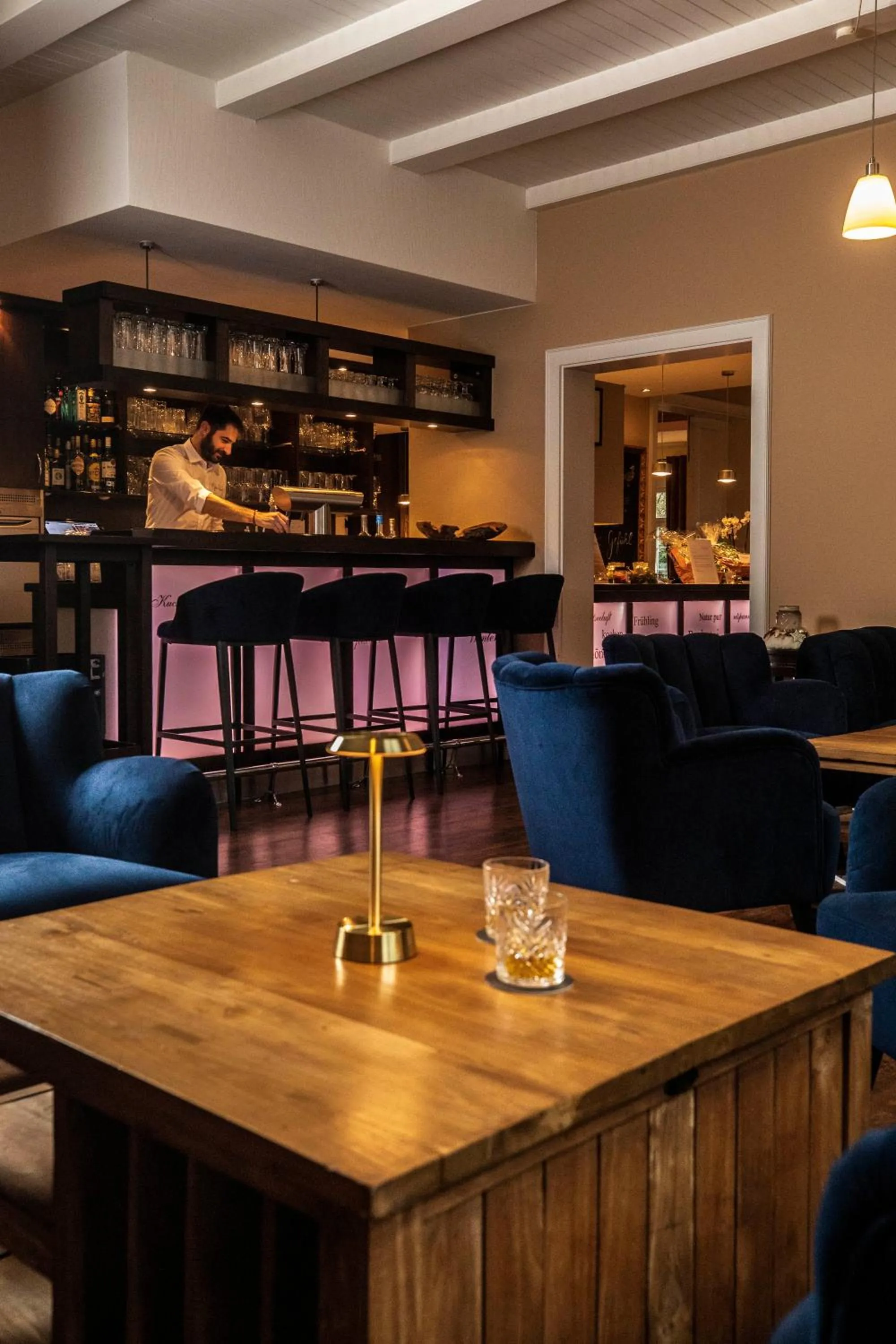 Lounge or bar in Hotel am Rathaus