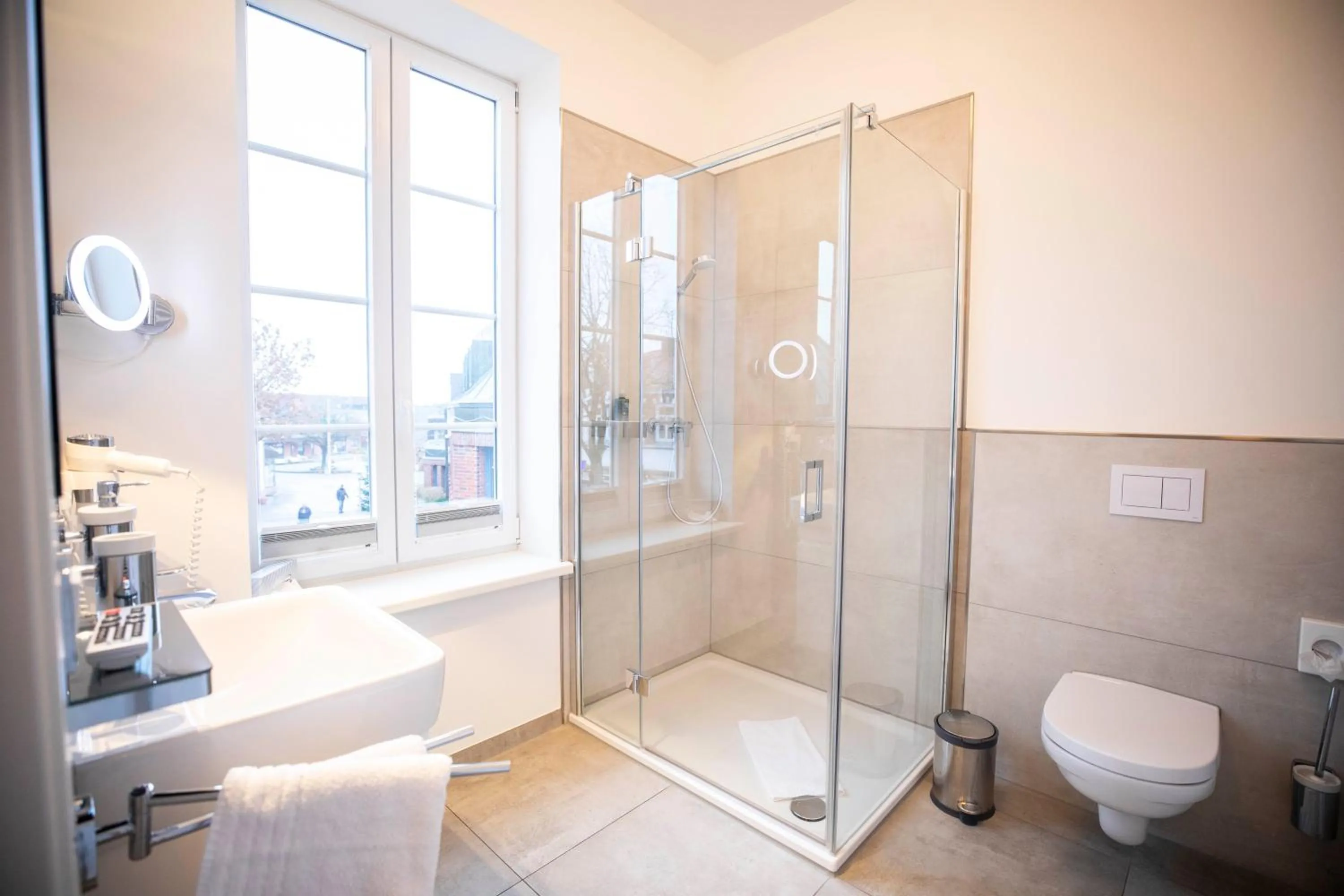 Bathroom in Hotel am Rathaus