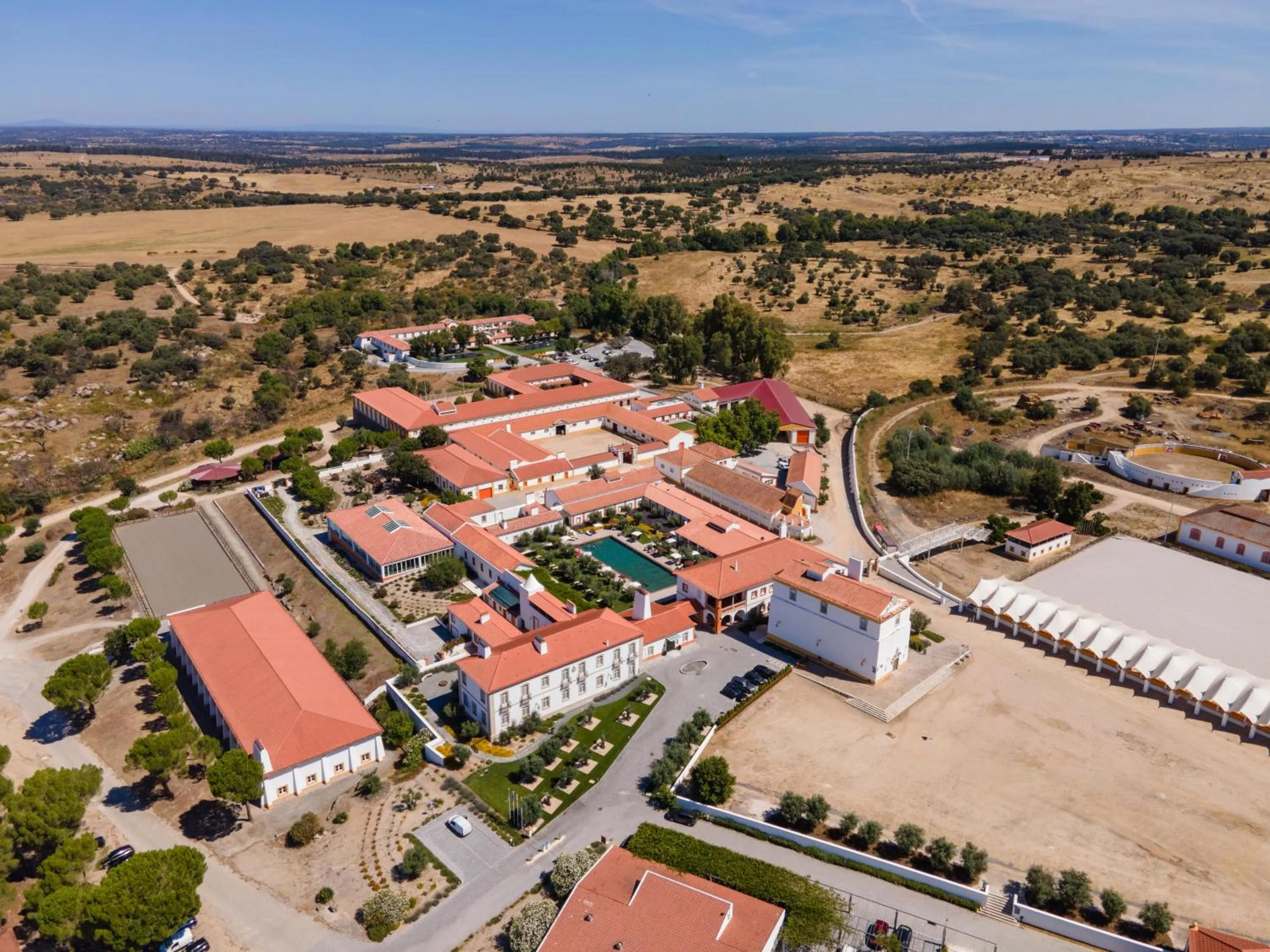 Property building in Vila Gale Collection Alter Real - Resort Equestre, Conference & Spa