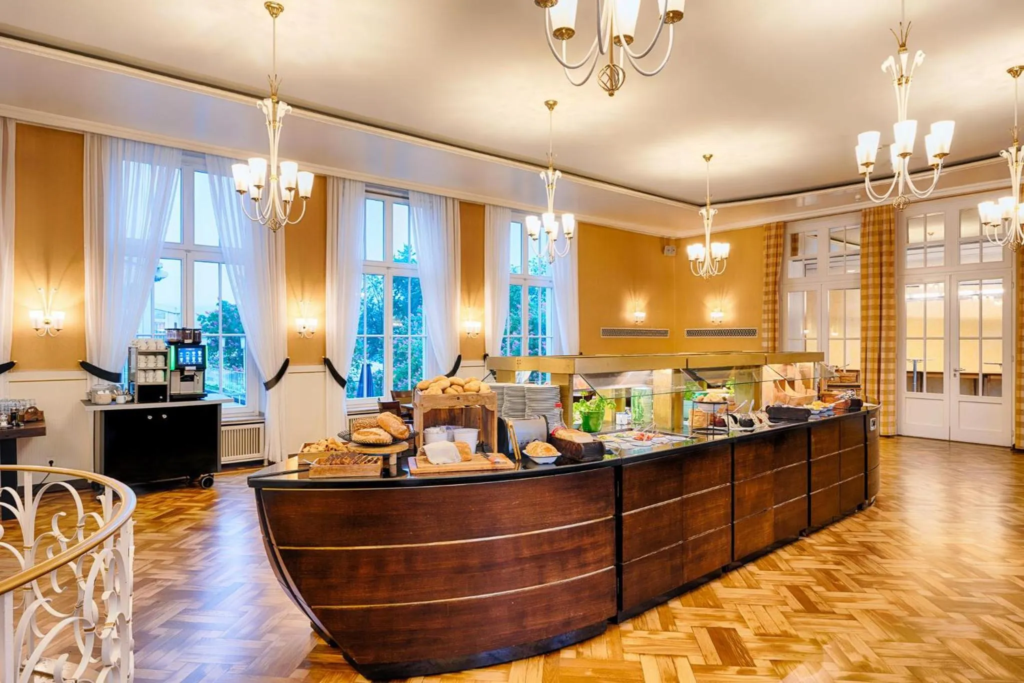 Restaurant/places to eat in Welcome Hotel Meschede Hennesee