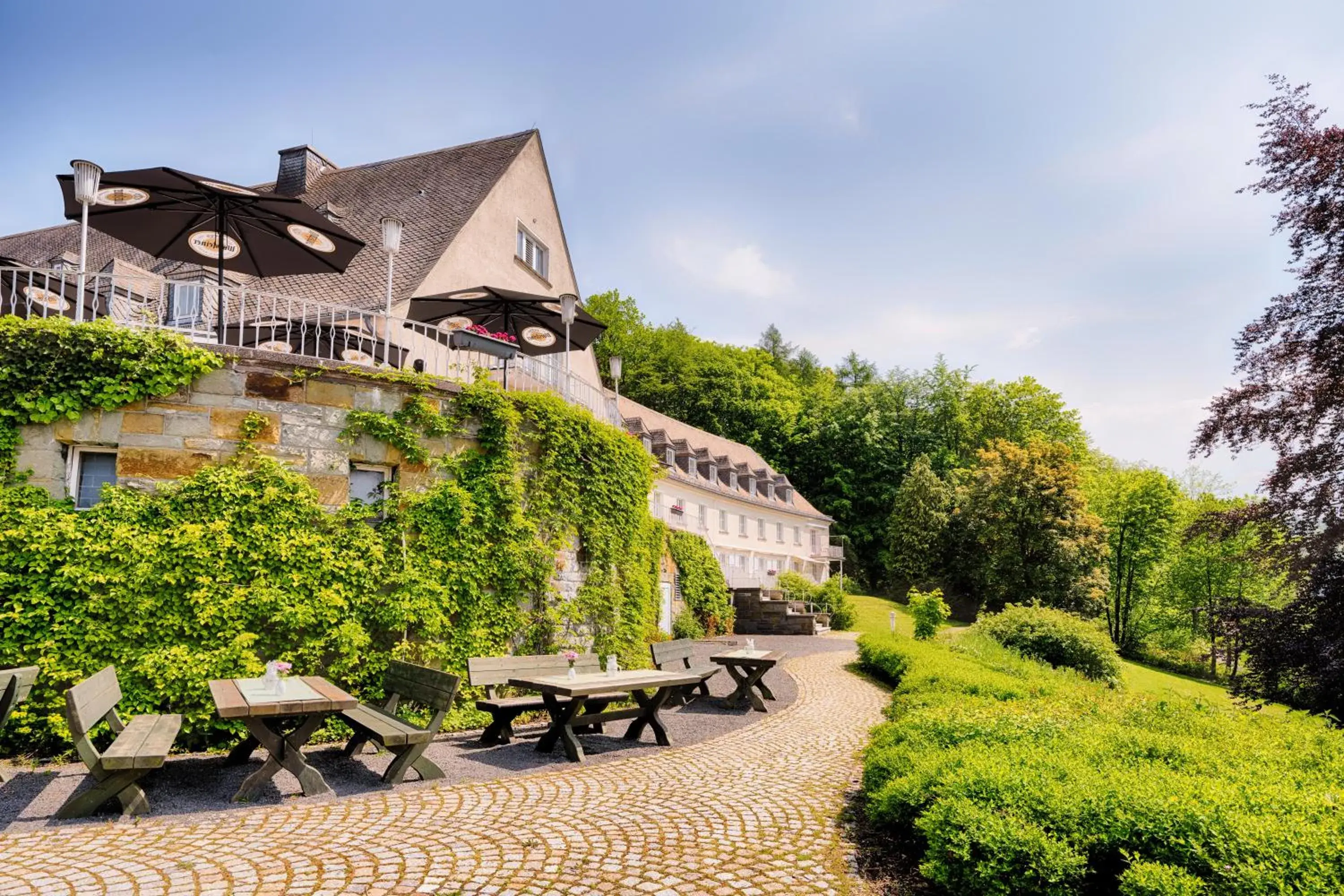 Property building in Welcome Hotel Meschede Hennesee Property building in Welcome Hotel Meschede Hennesee