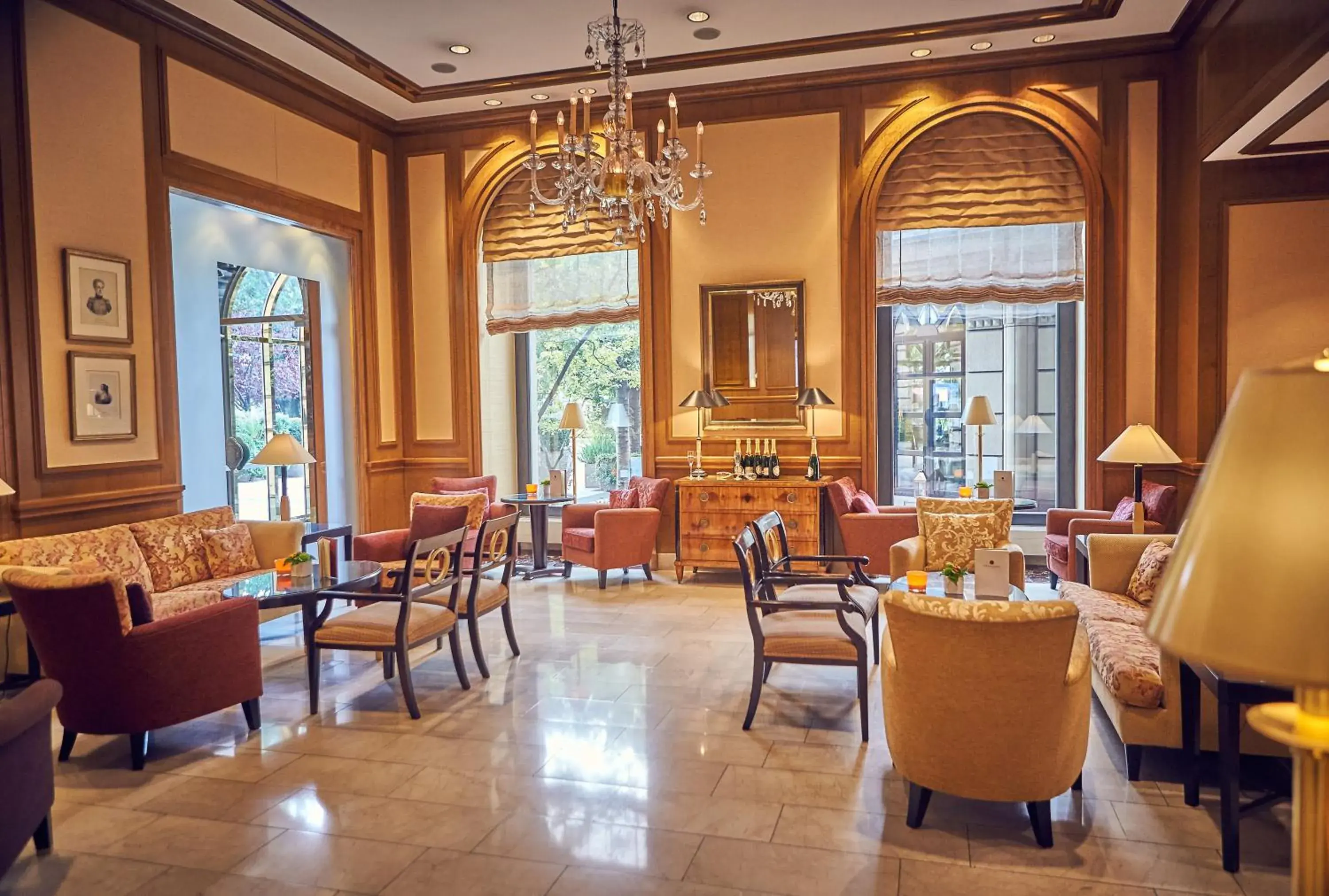 Lobby or reception in Hotel Nassauer Hof Lobby or reception in Hotel Nassauer Hof