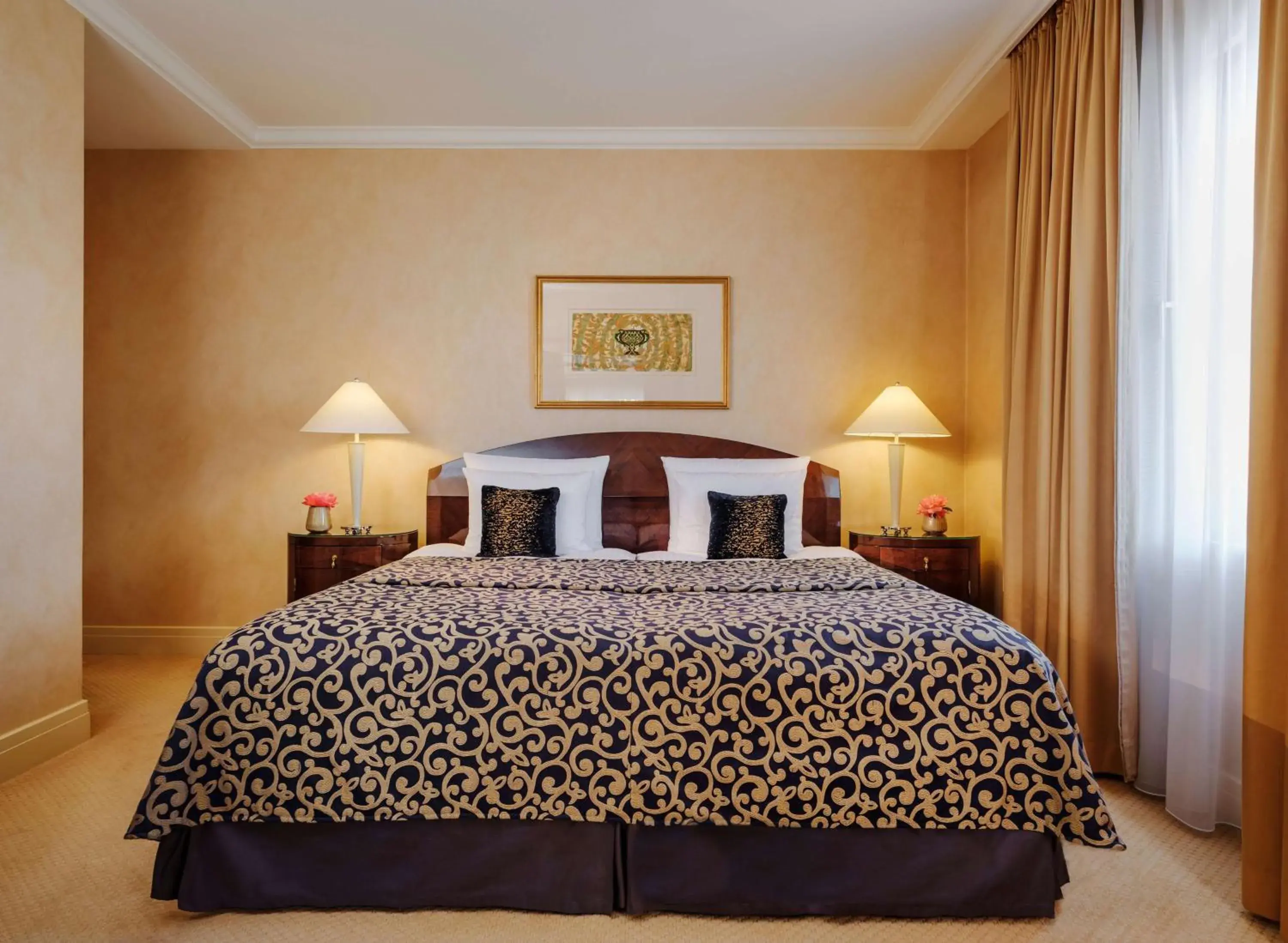 Photo of the whole room in Hotel Nassauer Hof Photo of the whole room in Hotel Nassauer Hof