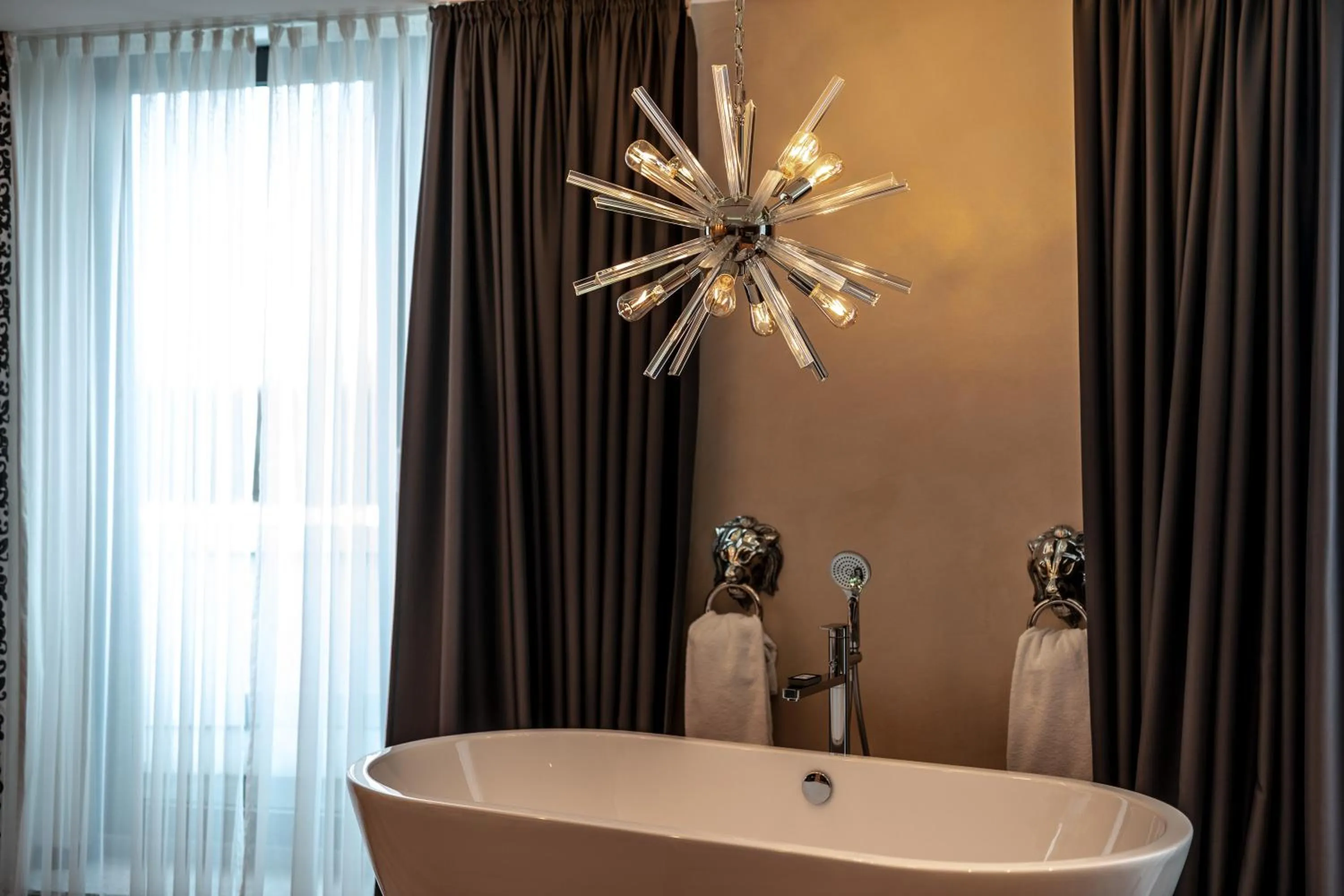 Hot Tub in BLOCK Hotel & Living