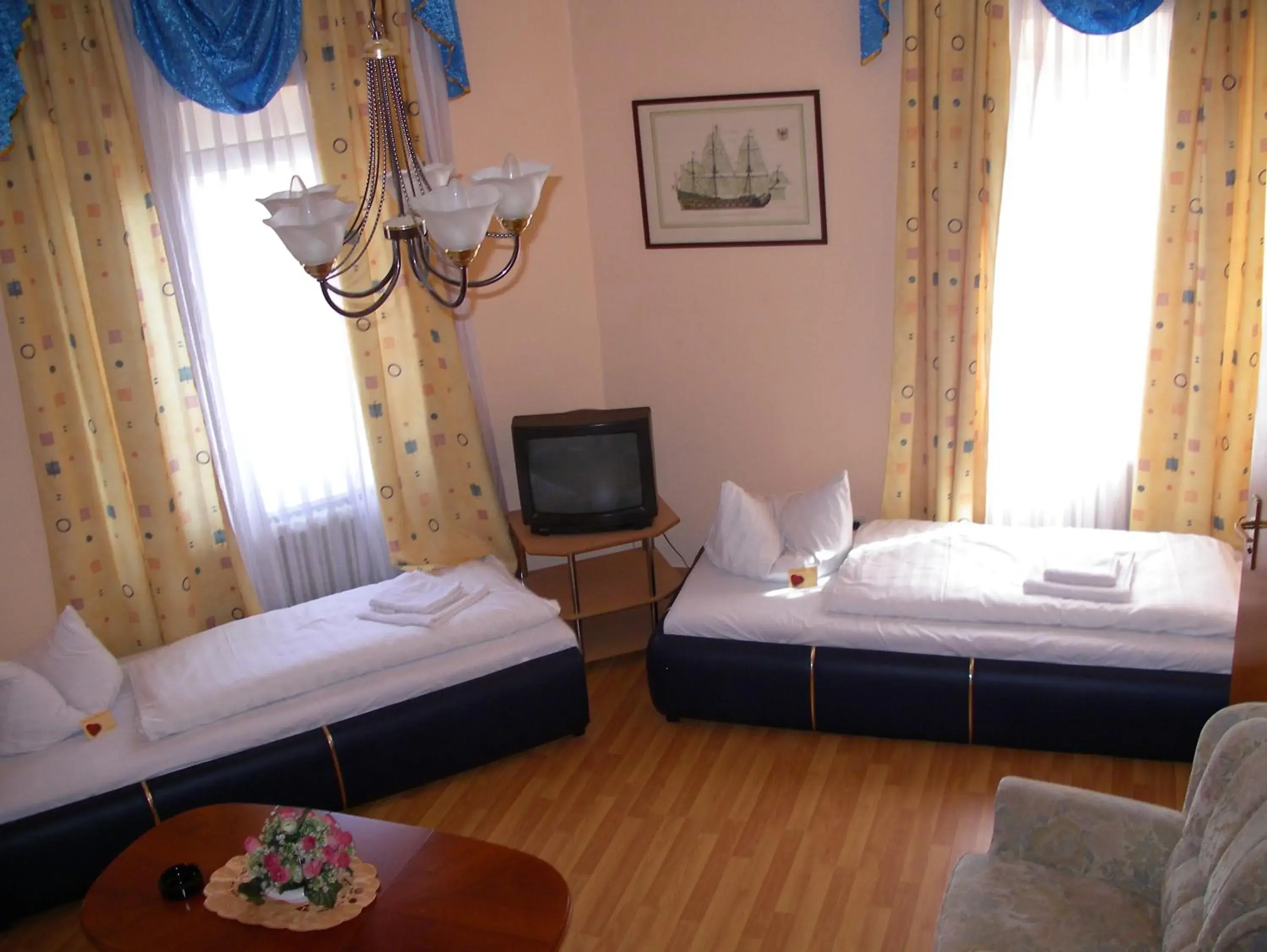 Bed in Hotel garni Djaran