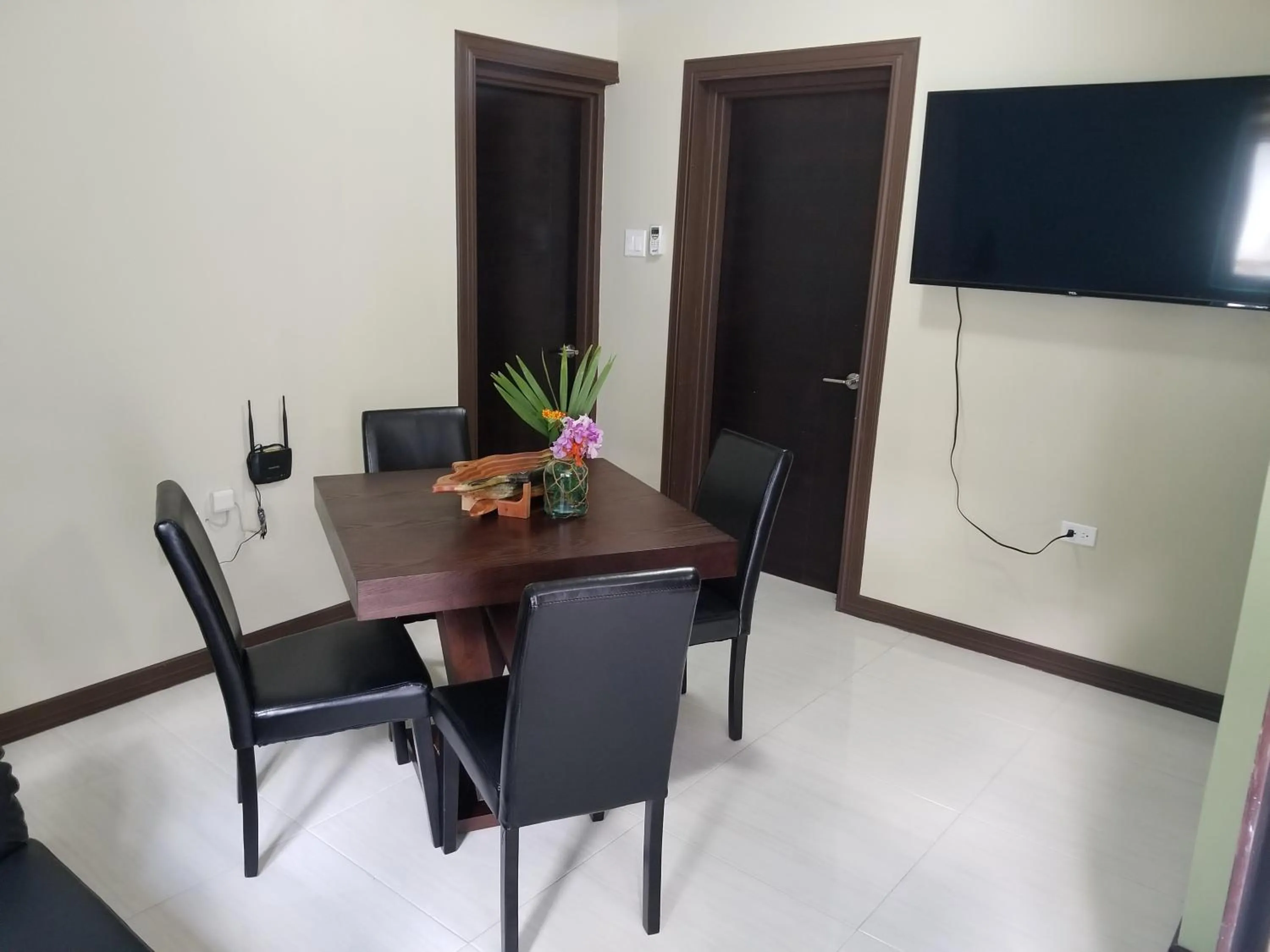 Dining area in Inn The Town