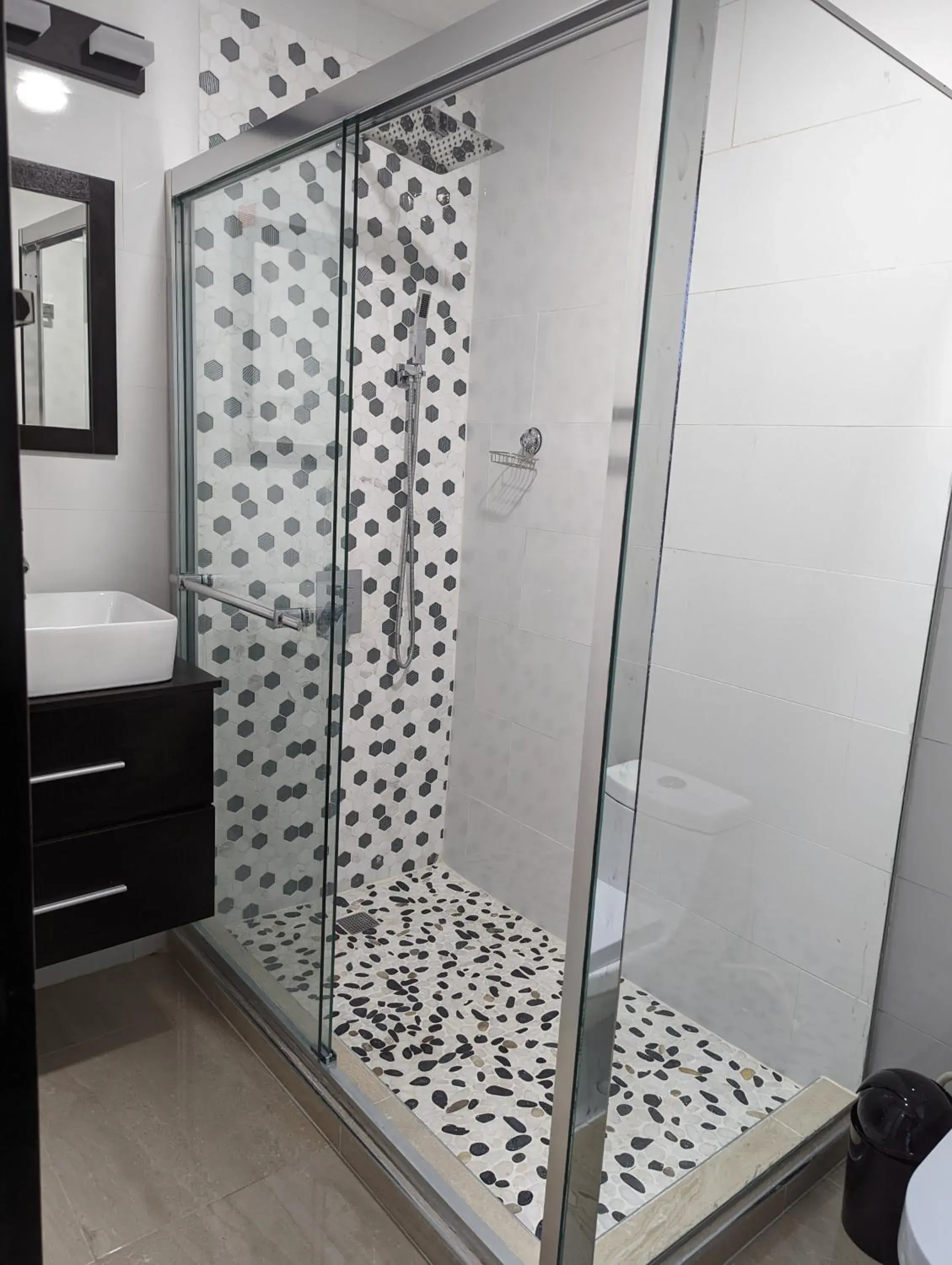 Deluxe Double Room with Sea View in Inn The Town Deluxe Double Room with Sea View in Inn The Town