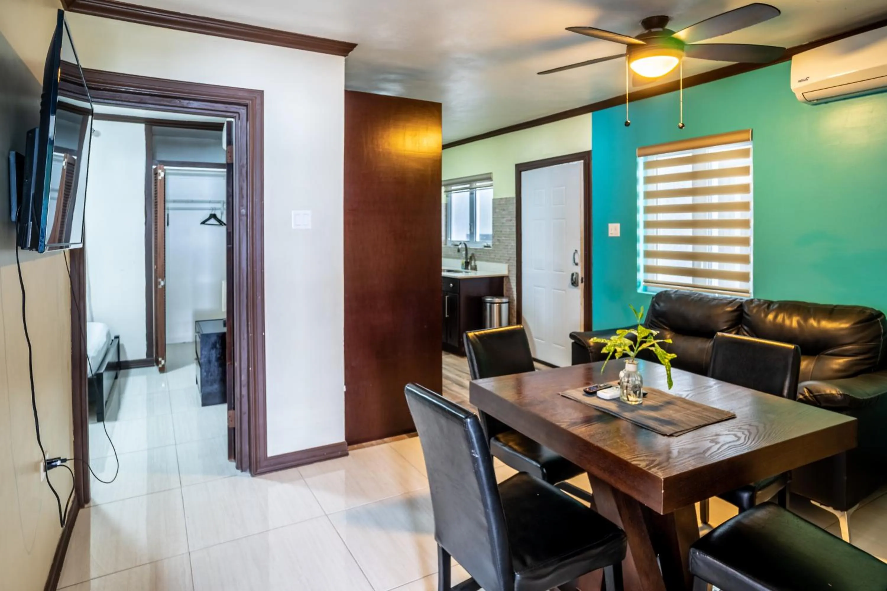 Dining area in Inn The Town