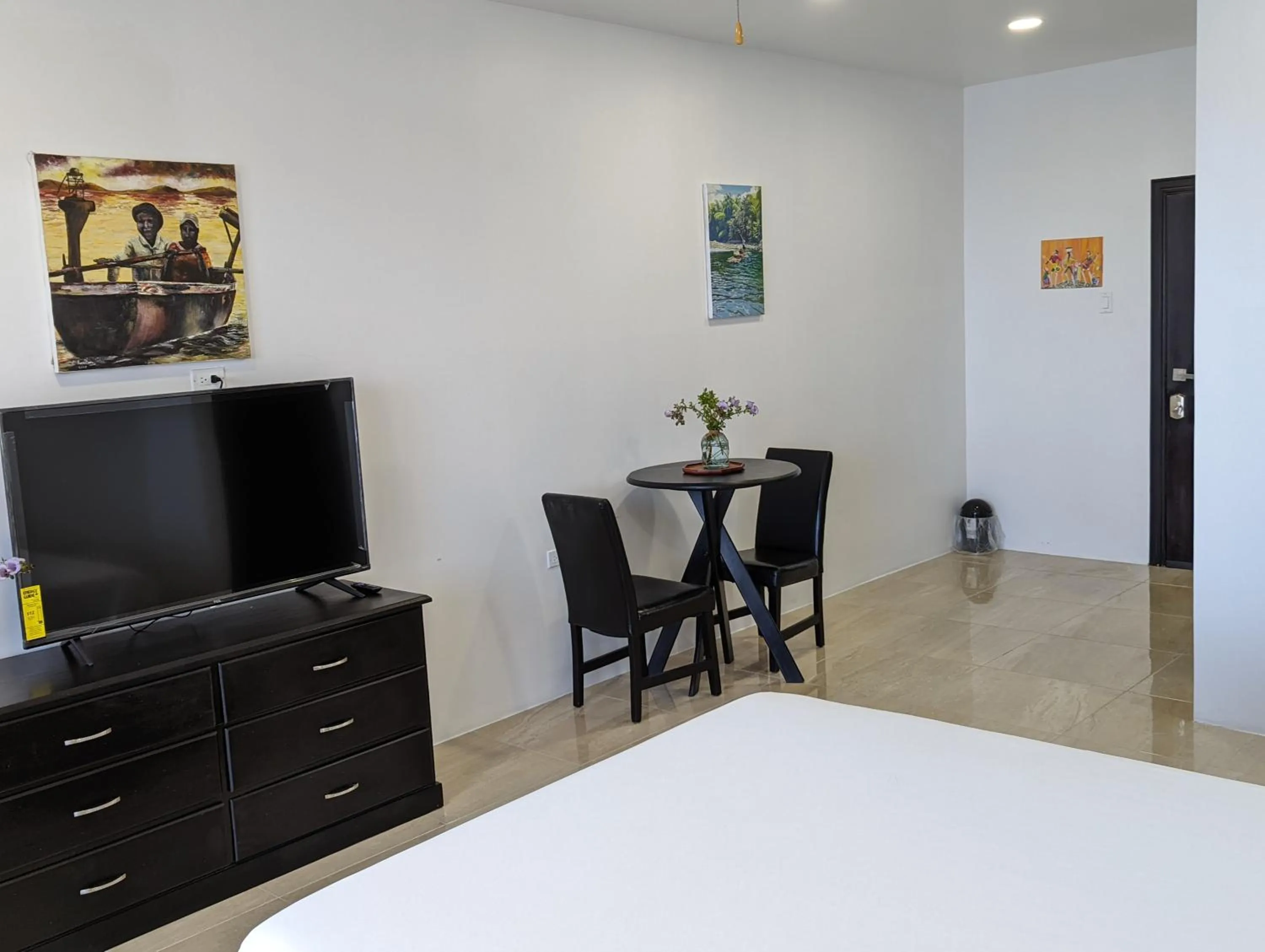 Dining area, Bed in Inn The Town