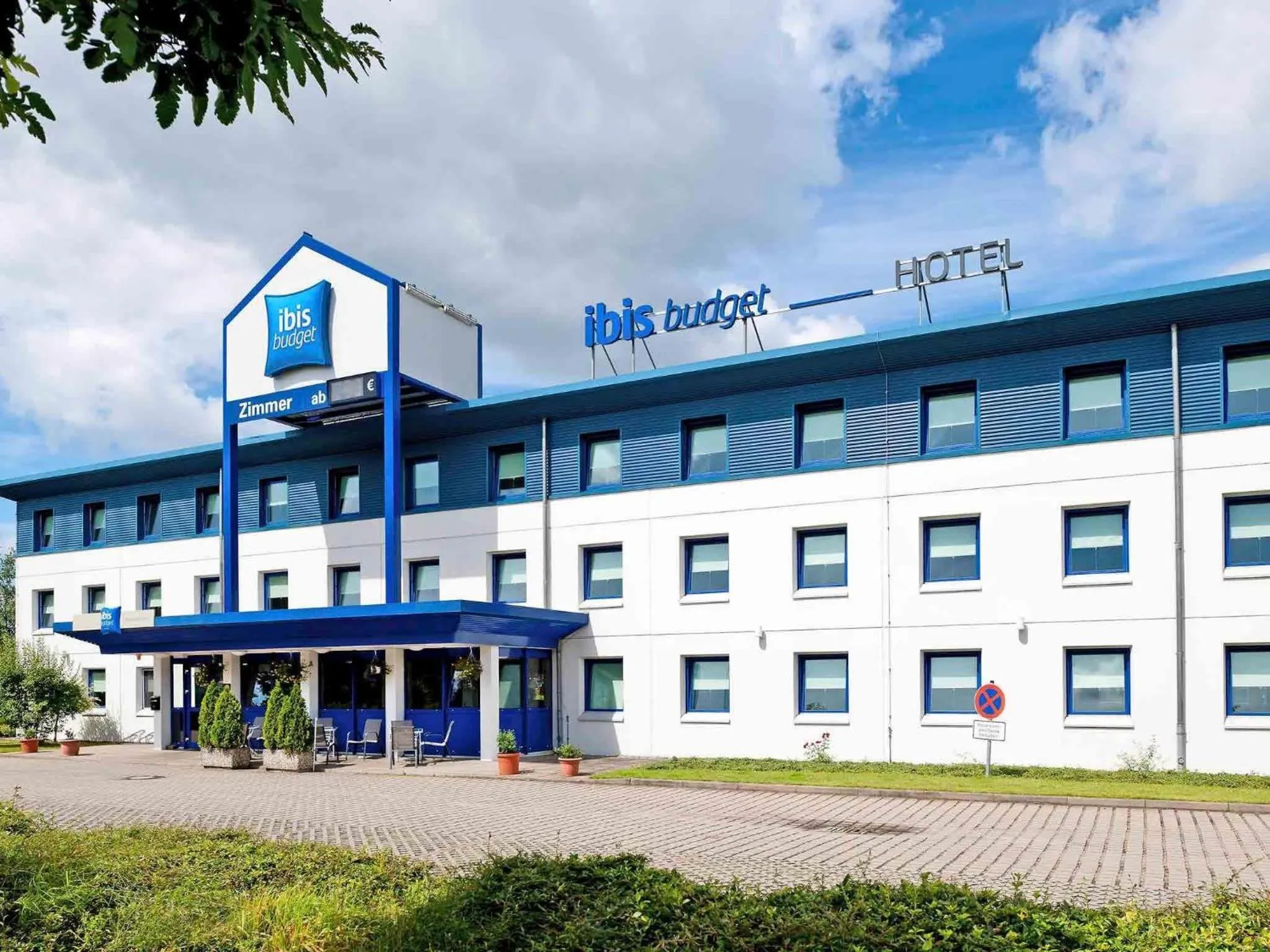 Property building in Ibis budget Hamburg Quickborn