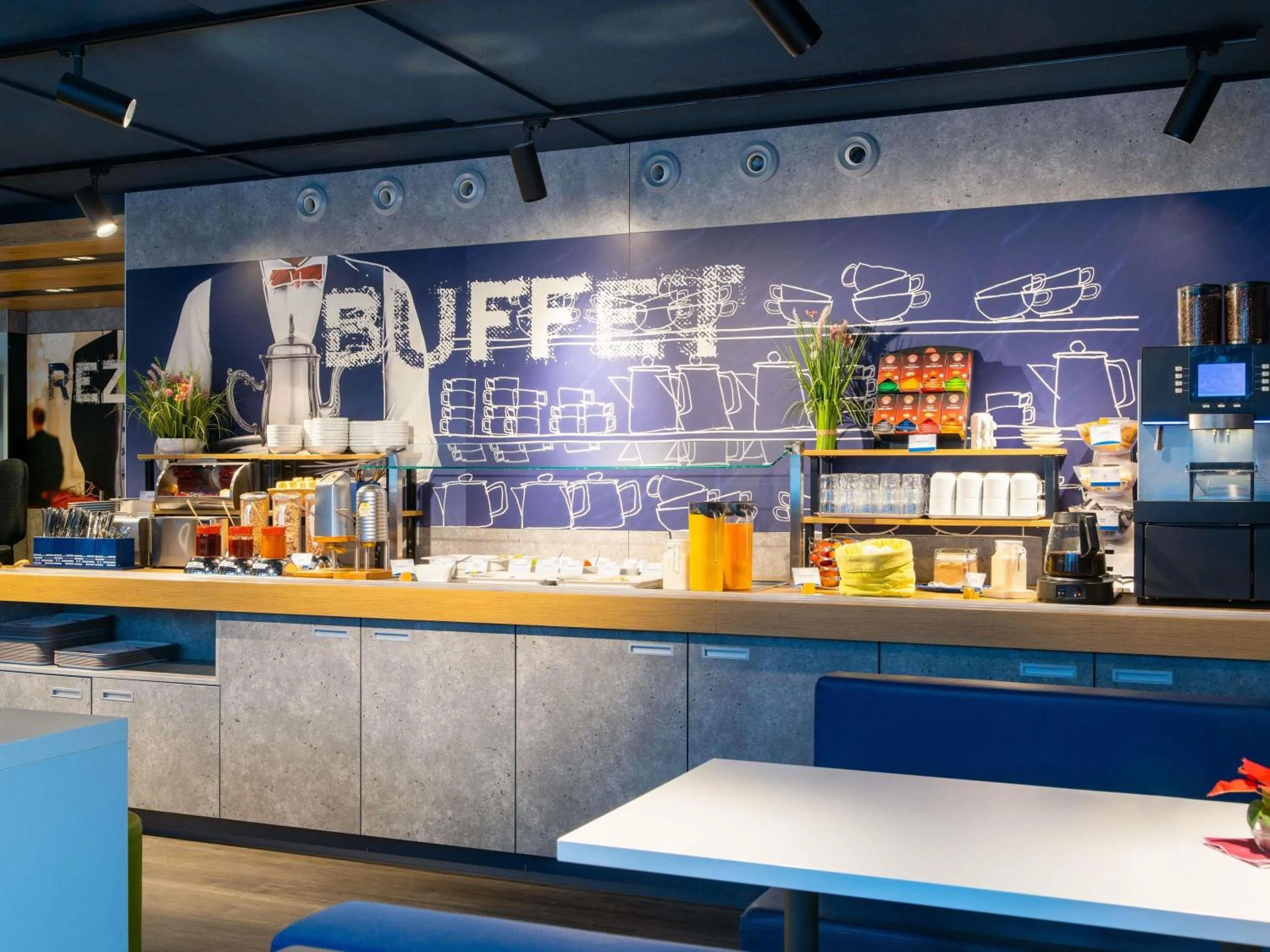 Breakfast in Ibis budget Hamburg Quickborn