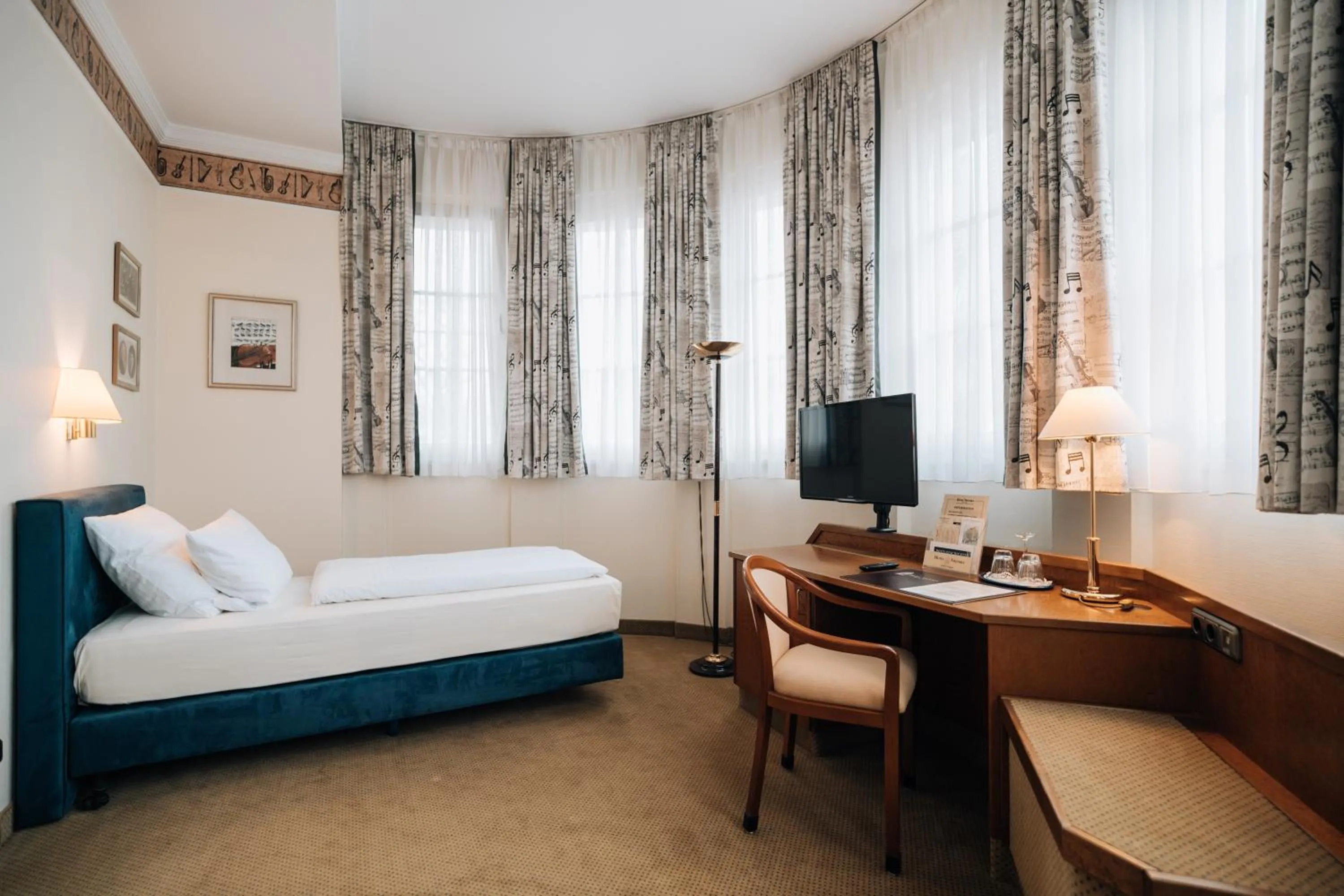 Bed in Hotel Viktoria