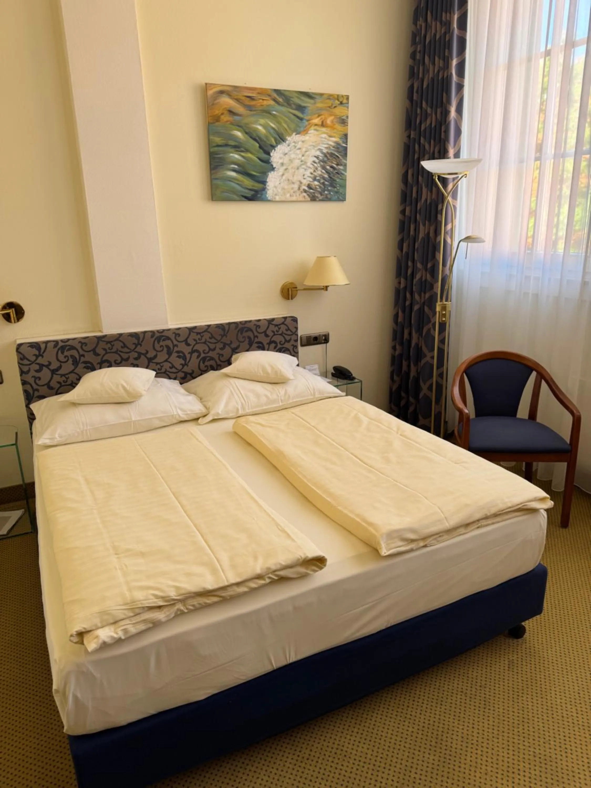 Bed in Hotel Viktoria