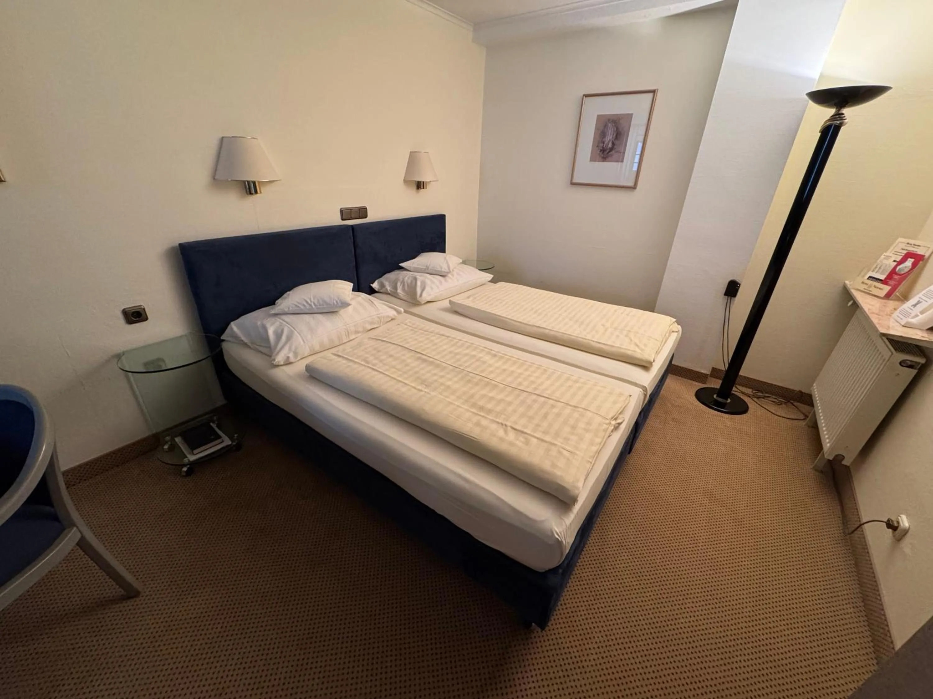 Bed in Hotel Viktoria