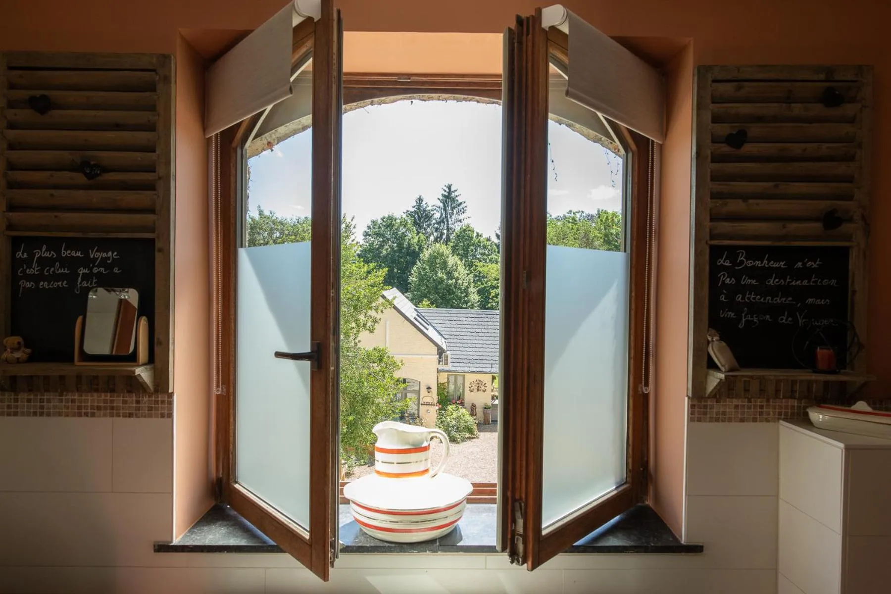 Le Jardin Des Secrets "Gites et chambres à louer"