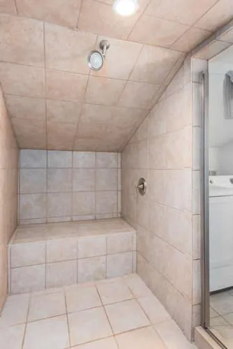 Shower in The Quarters on Spring