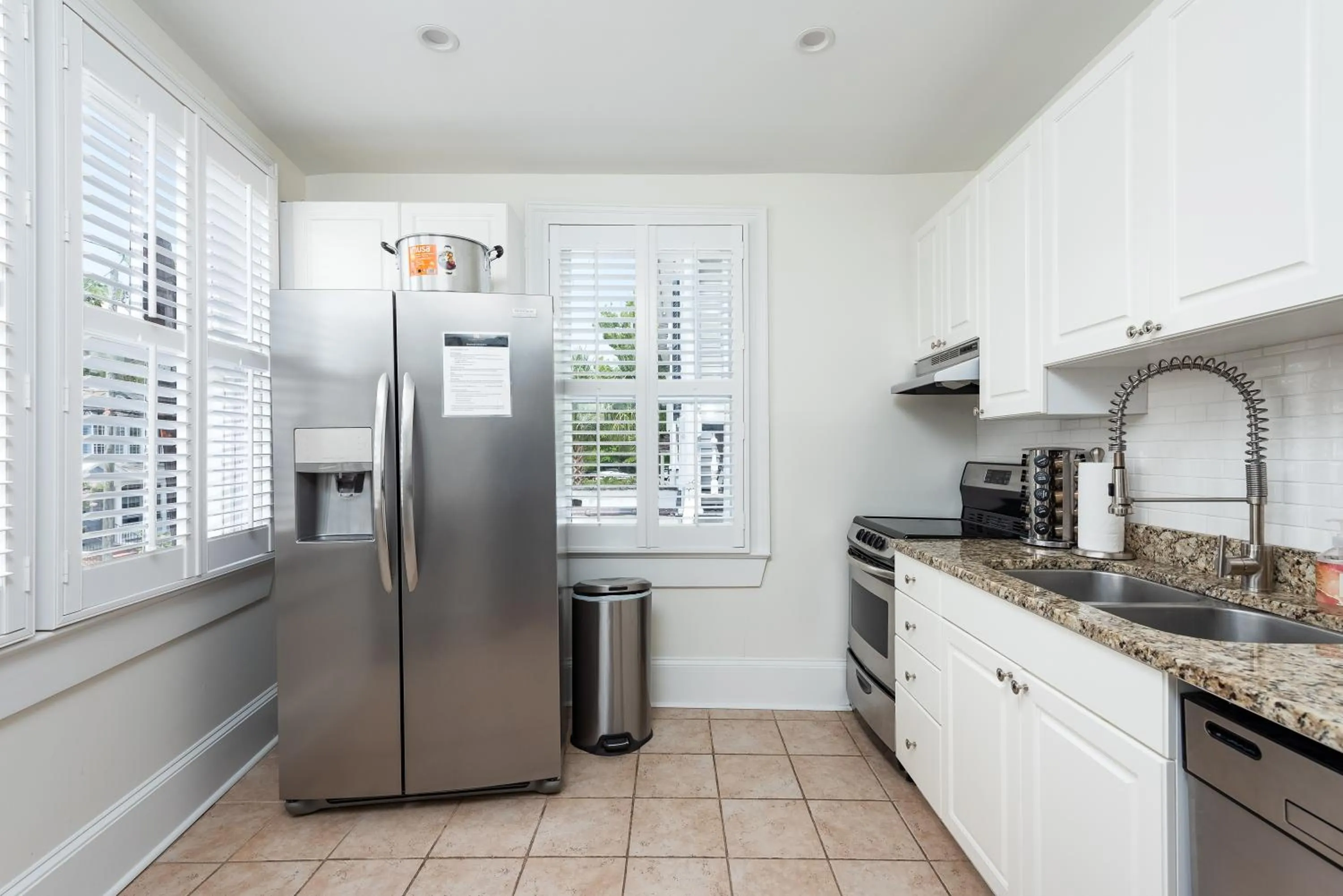 Kitchen or kitchenette in The Quarters on Spring