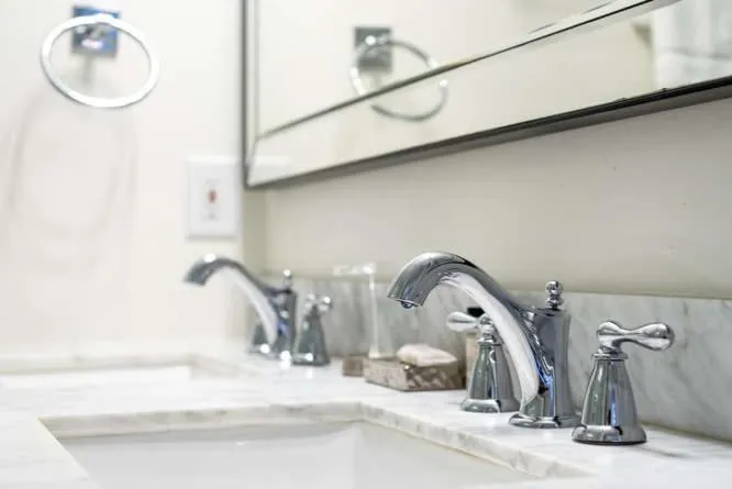 Bathroom in The Quarters on Spring