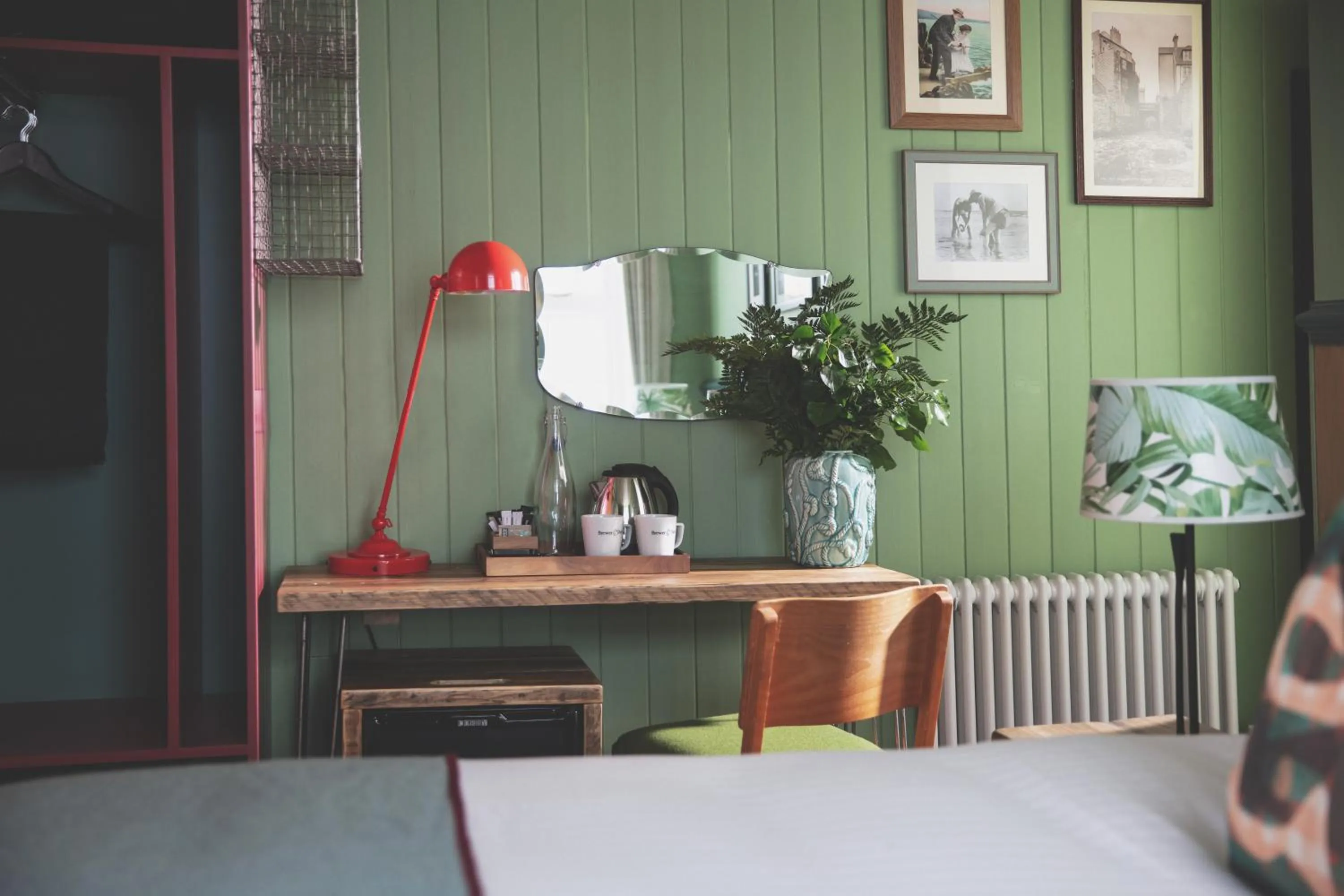 Bed in Rock Point Inn