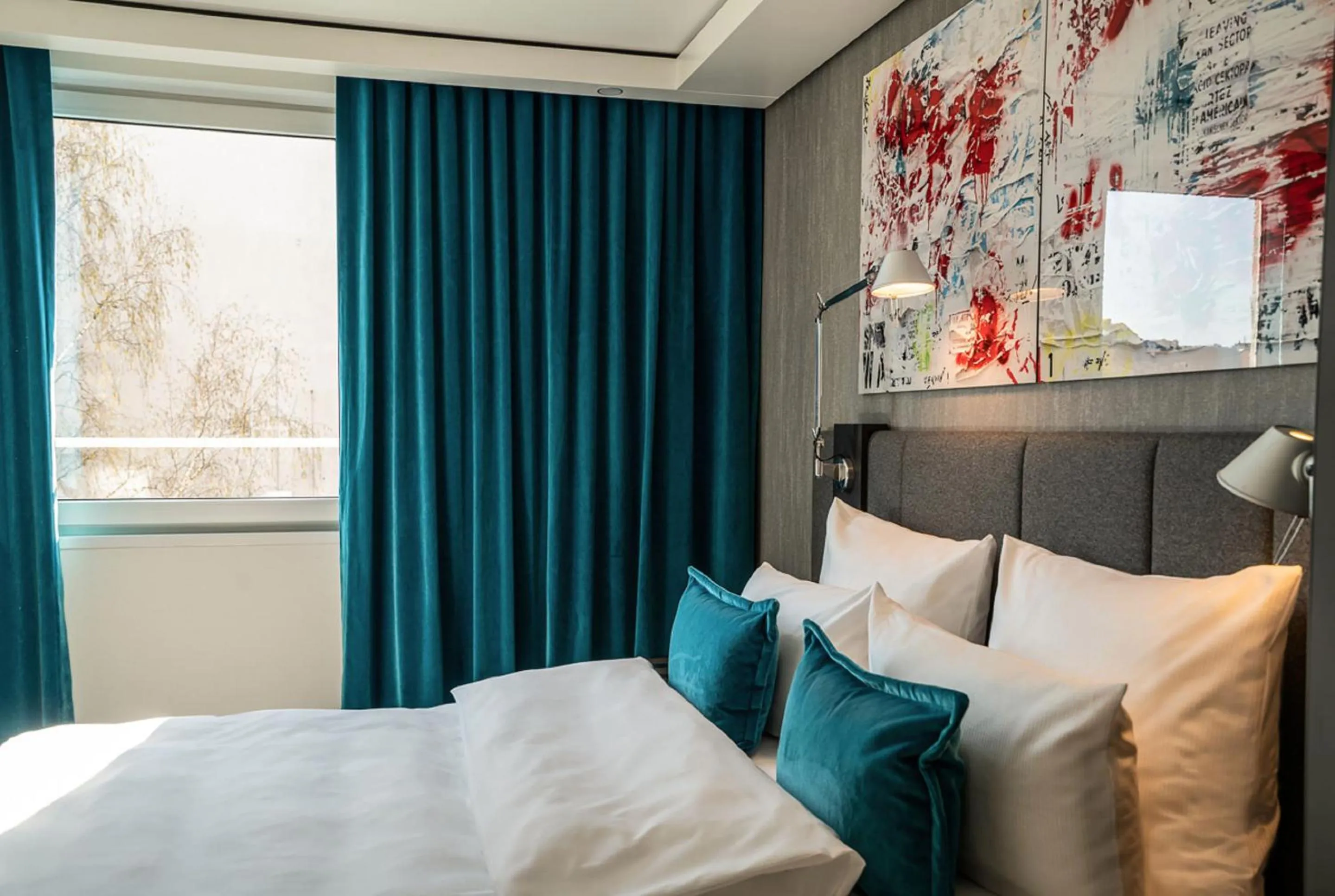 Property building, Bed in Motel One Berlin Mitte