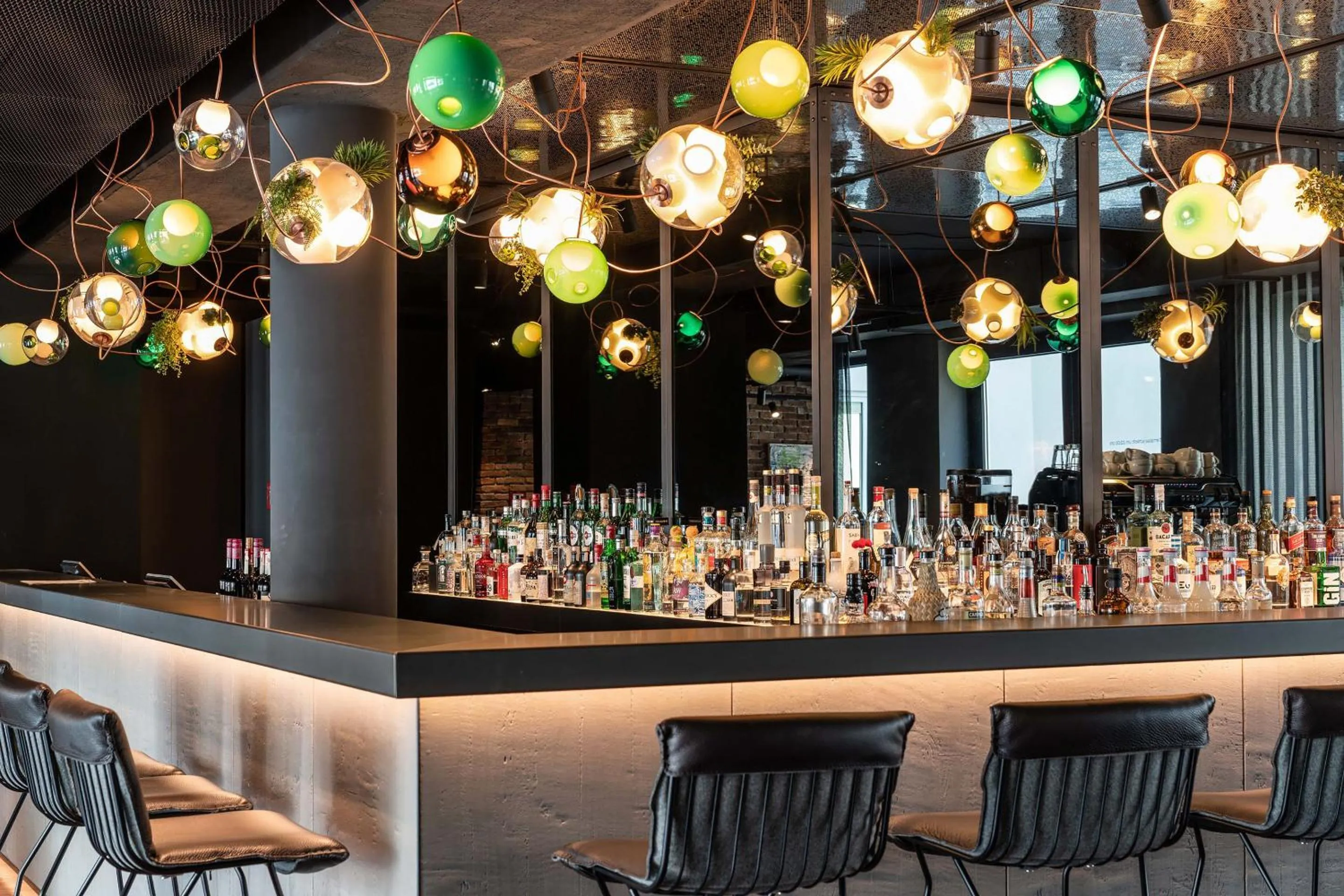 Lounge or bar in Motel One Berlin Mitte