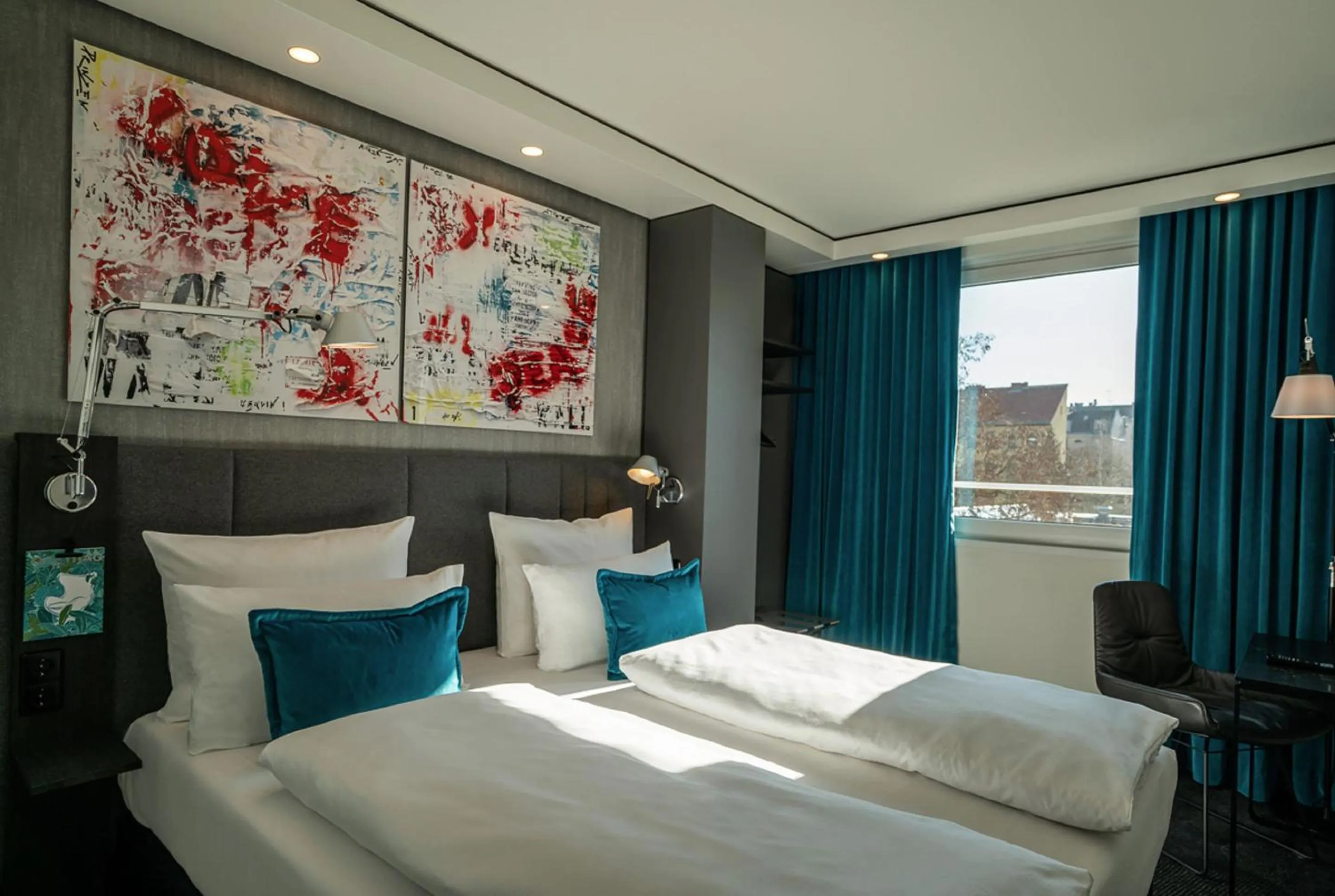 Property building, Bed in Motel One Berlin Mitte