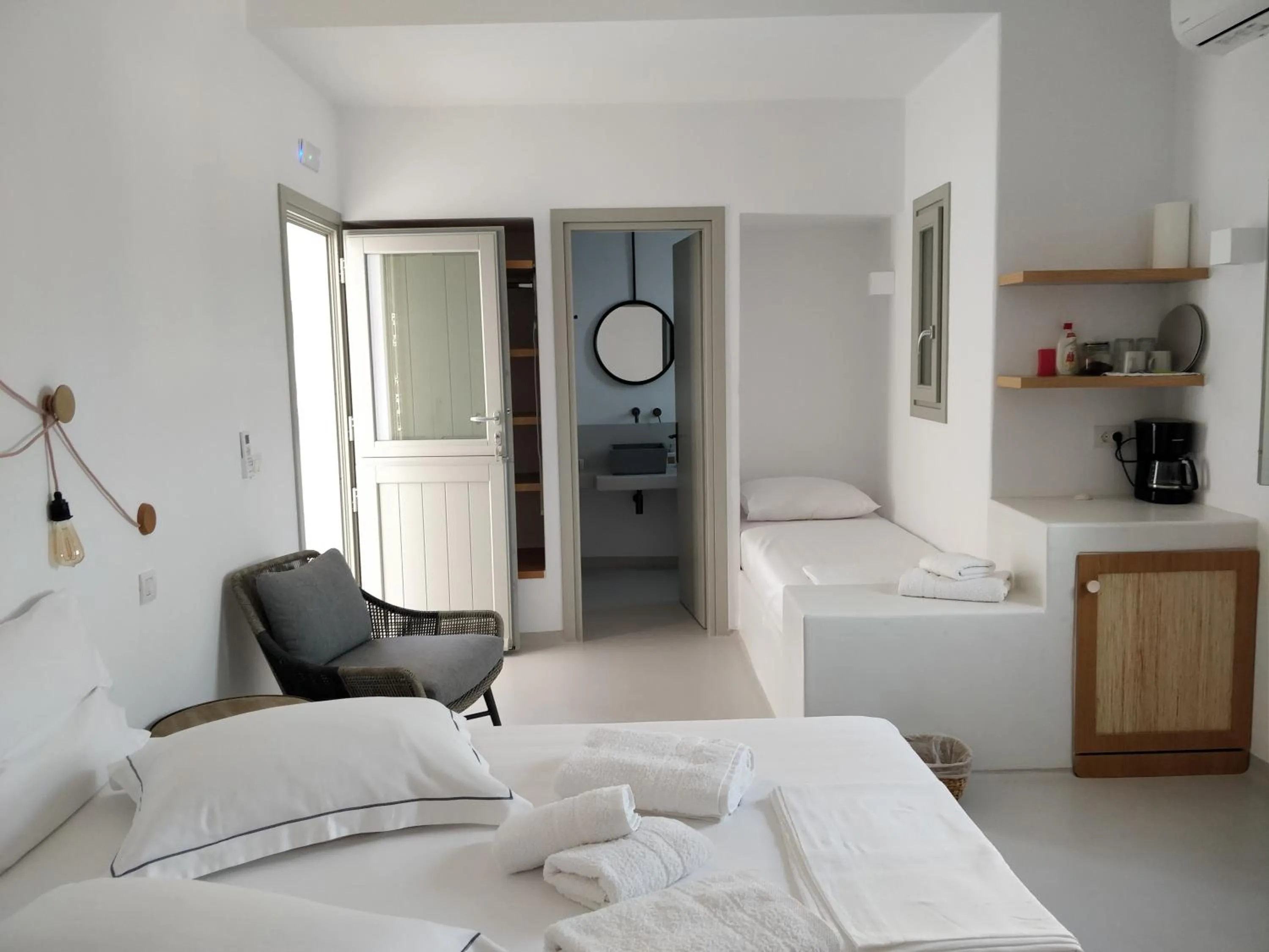 Bed in Psathaki
