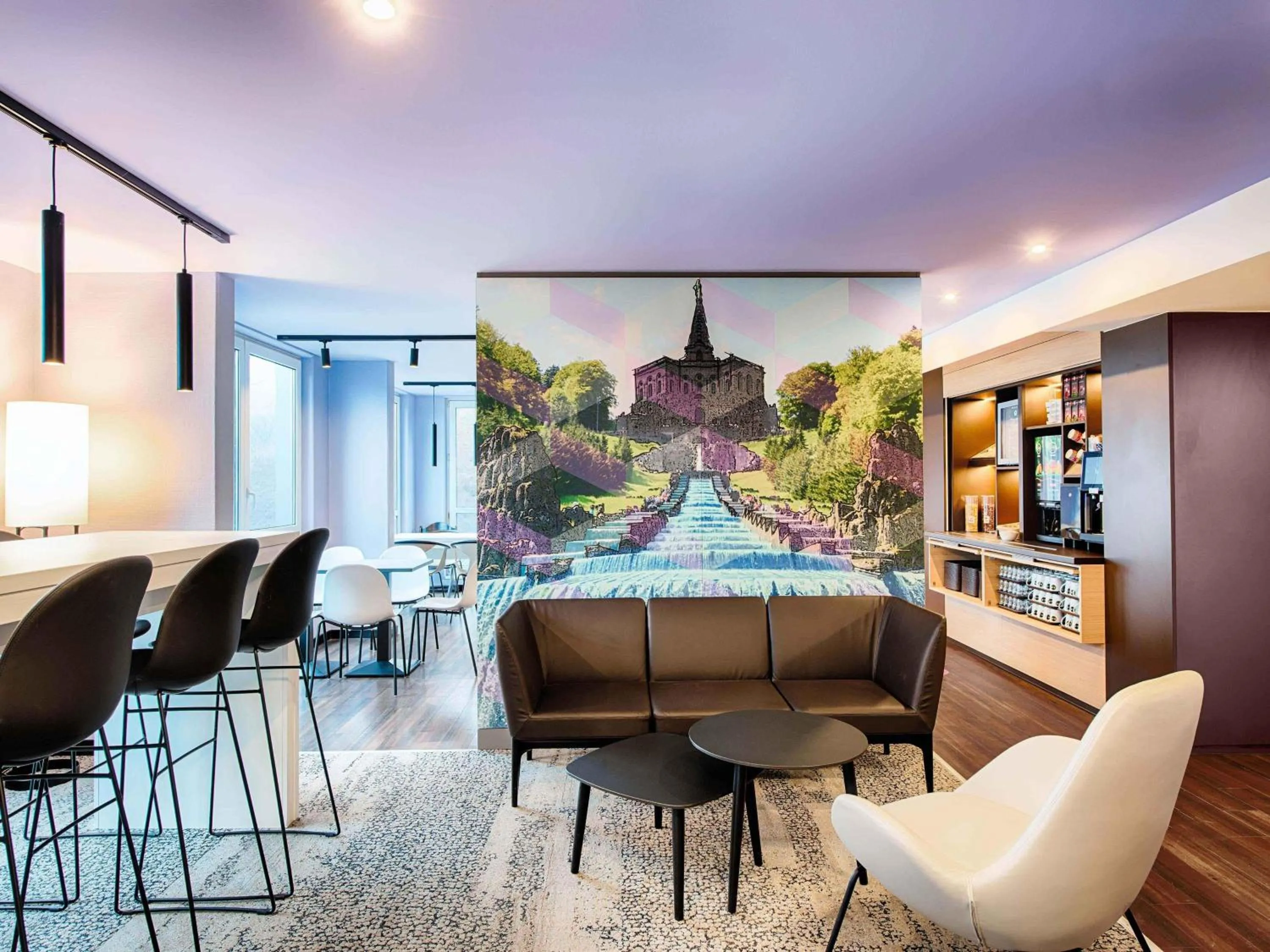 Lobby or reception in B&B Hotel Kassel-Süd