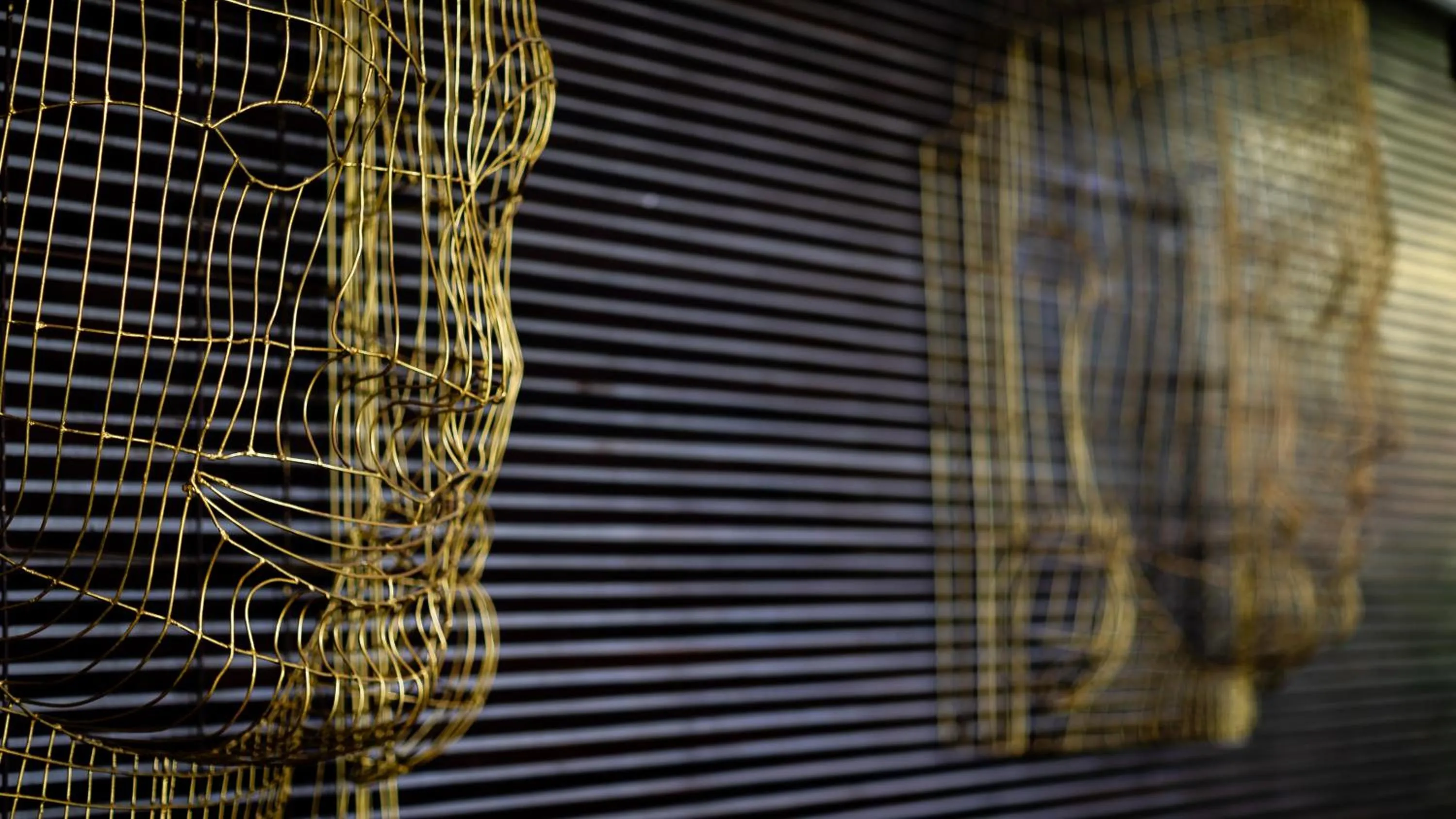 Decorative detail in Shintana Saya La Maison