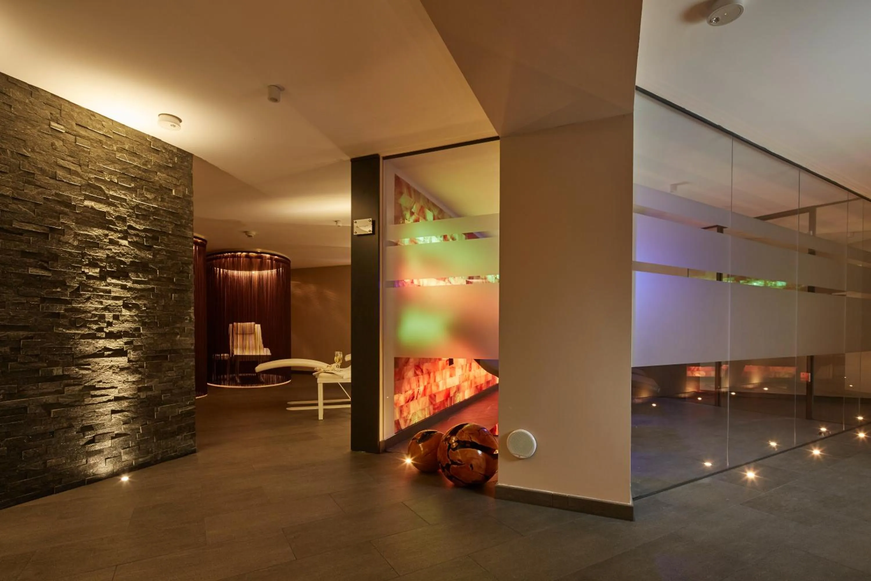 Spa and wellness centre/facilities, Bed in Schloss Reinach