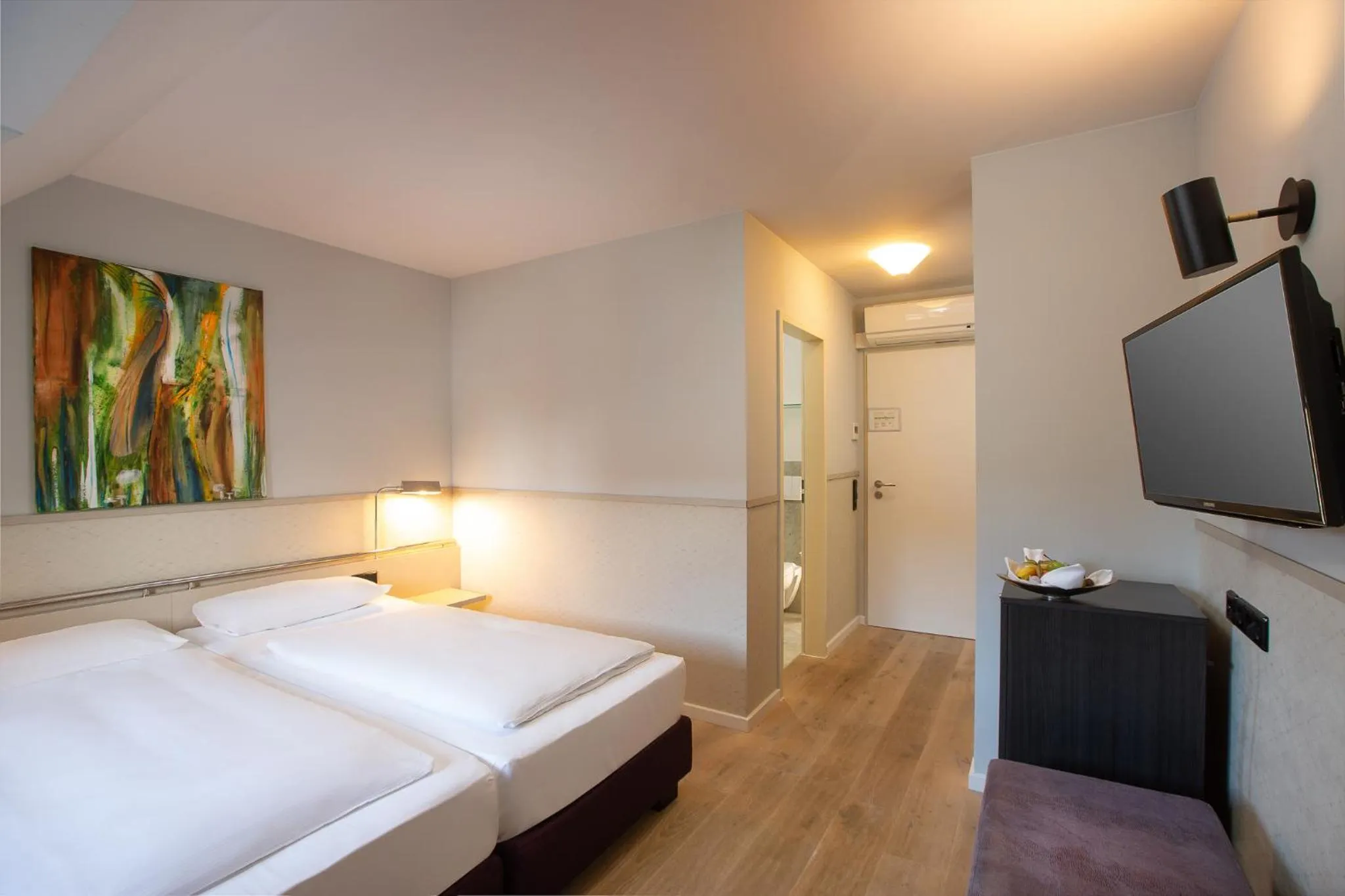 Photo of the whole room, Bed in Schloss Reinach