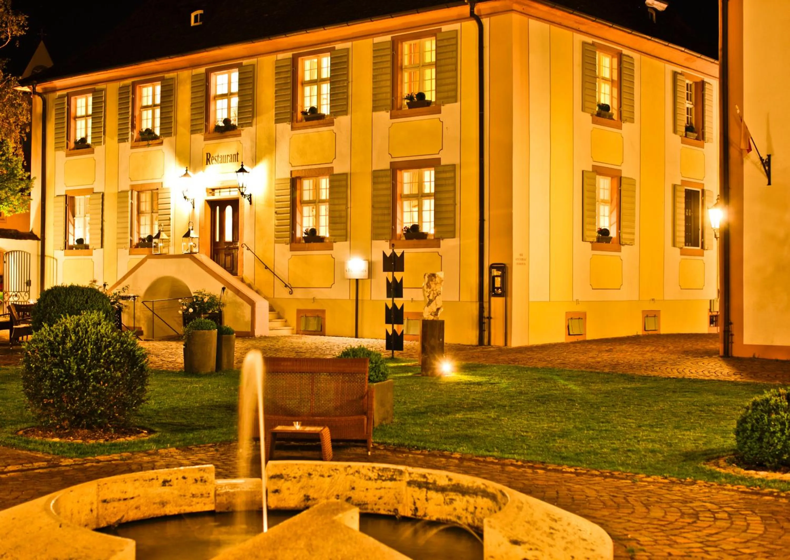 Facade/entrance in Schloss Reinach