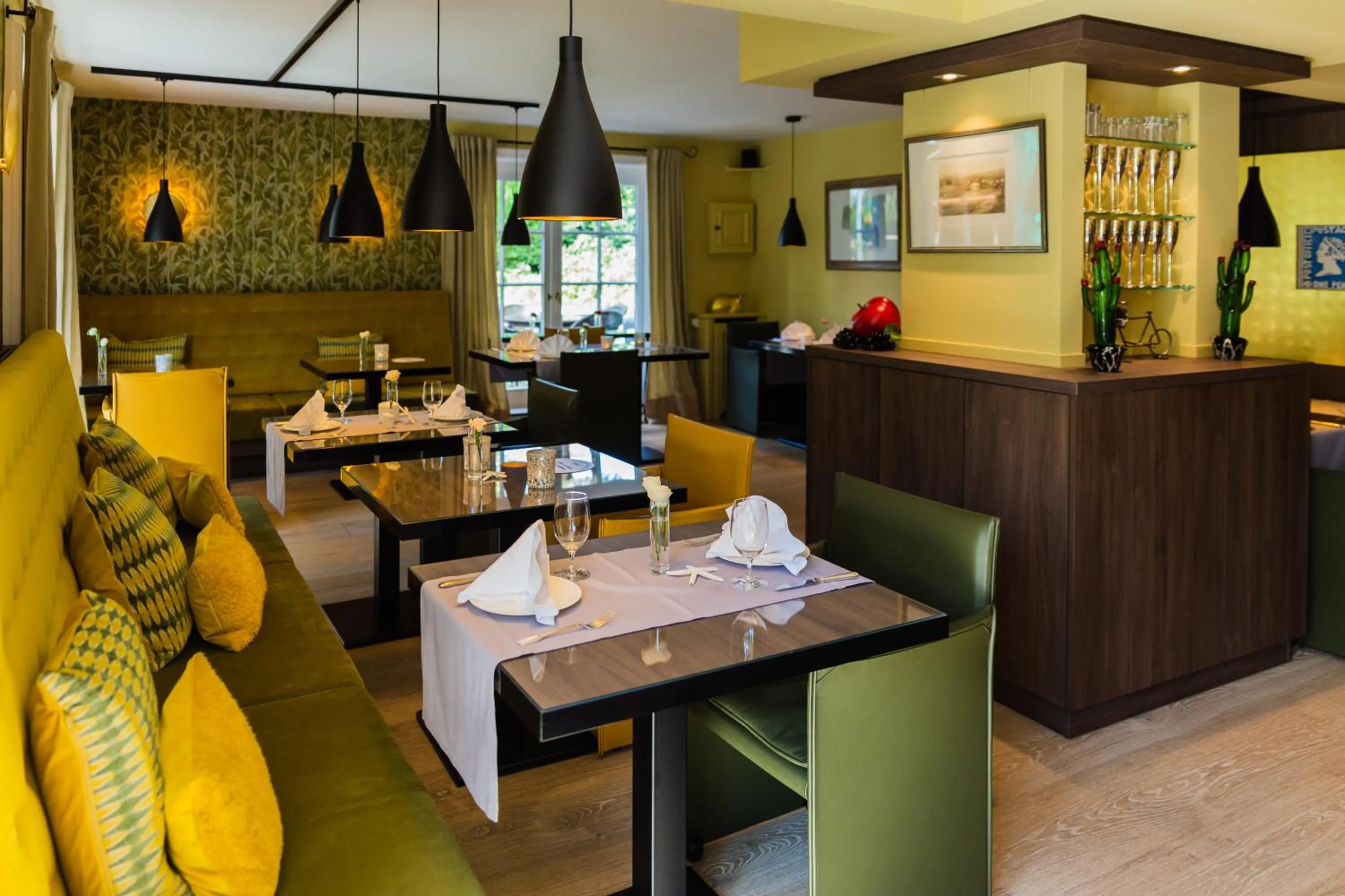 Breakfast in Hotel Village