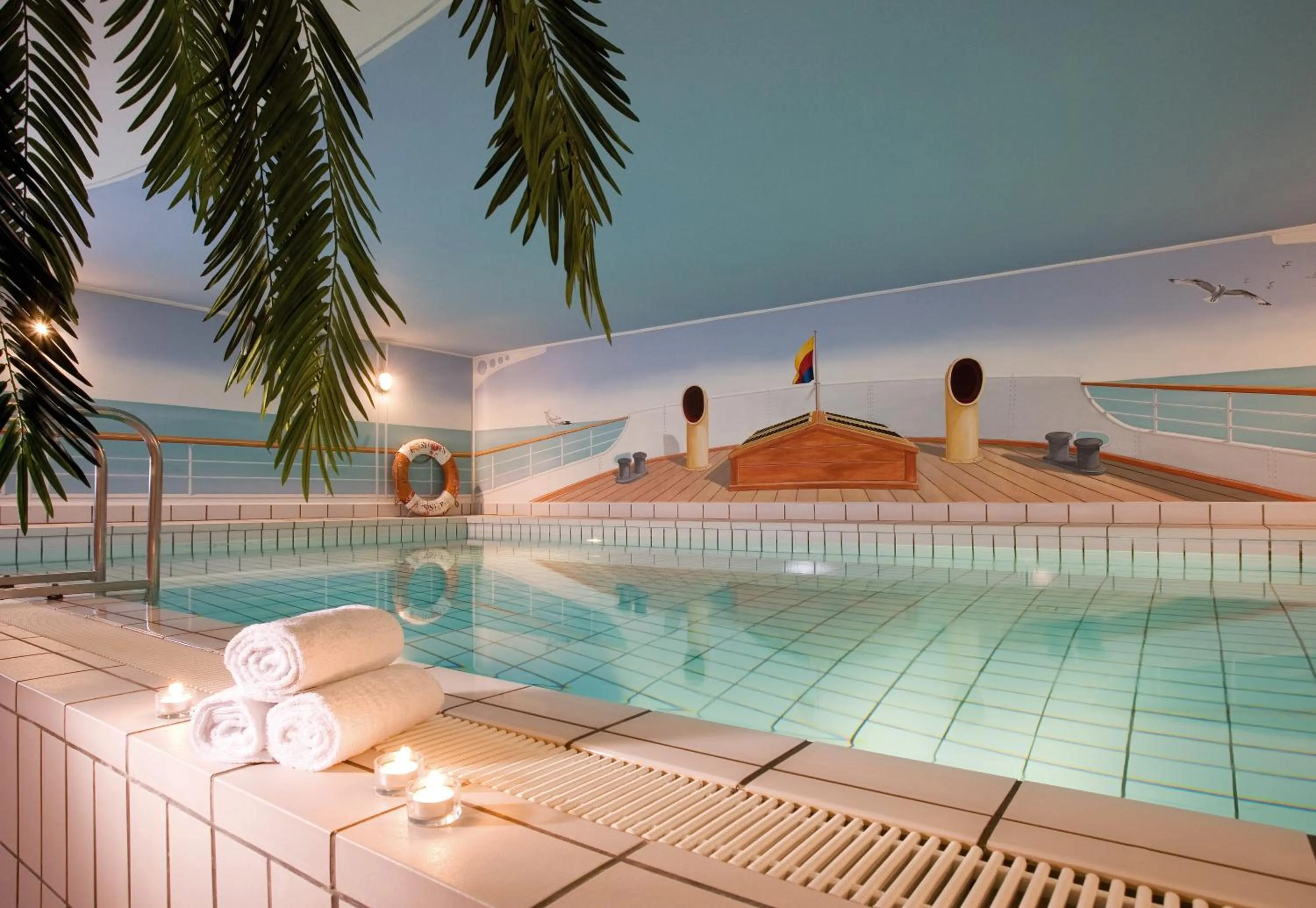 Swimming pool in Hotel Village