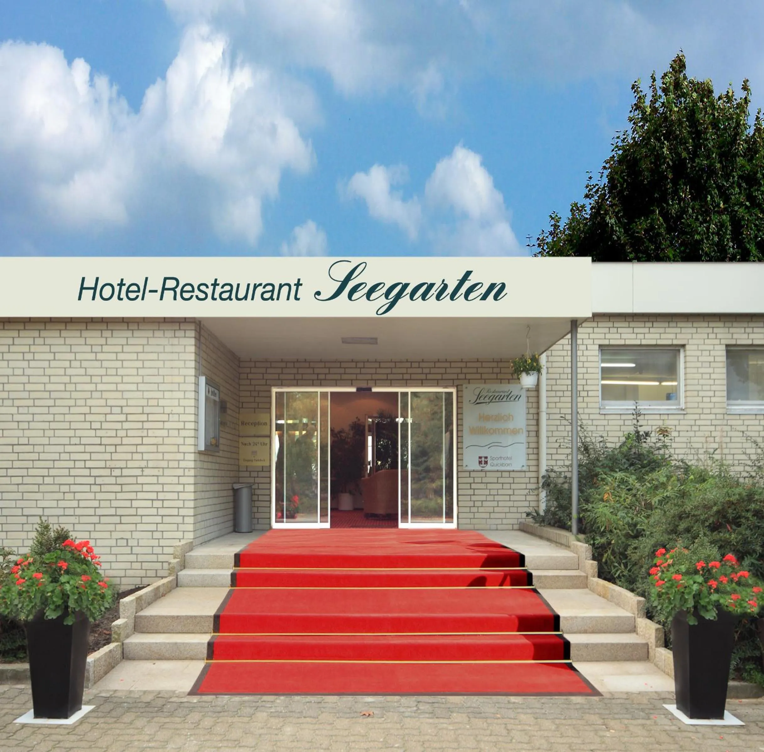 Facade/entrance in Hotel-Restaurant Seegarten Quickborn