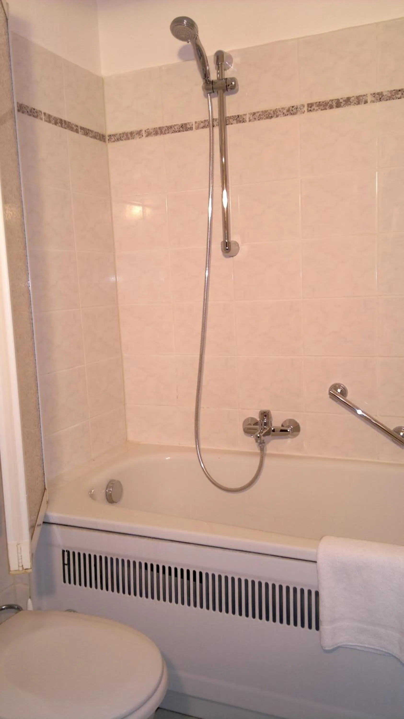 Bathroom in Hotel-Restaurant Seegarten Quickborn